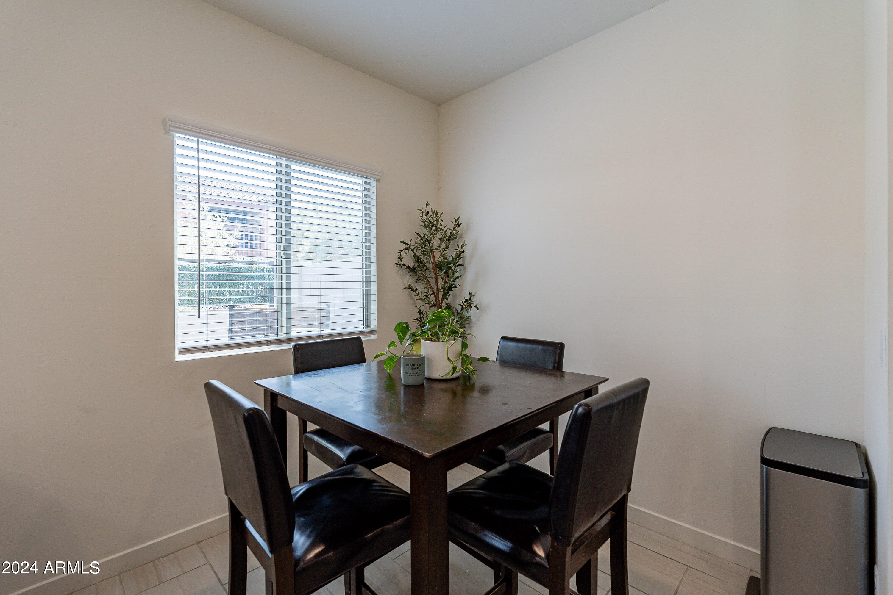 2157 W Harmont Drive