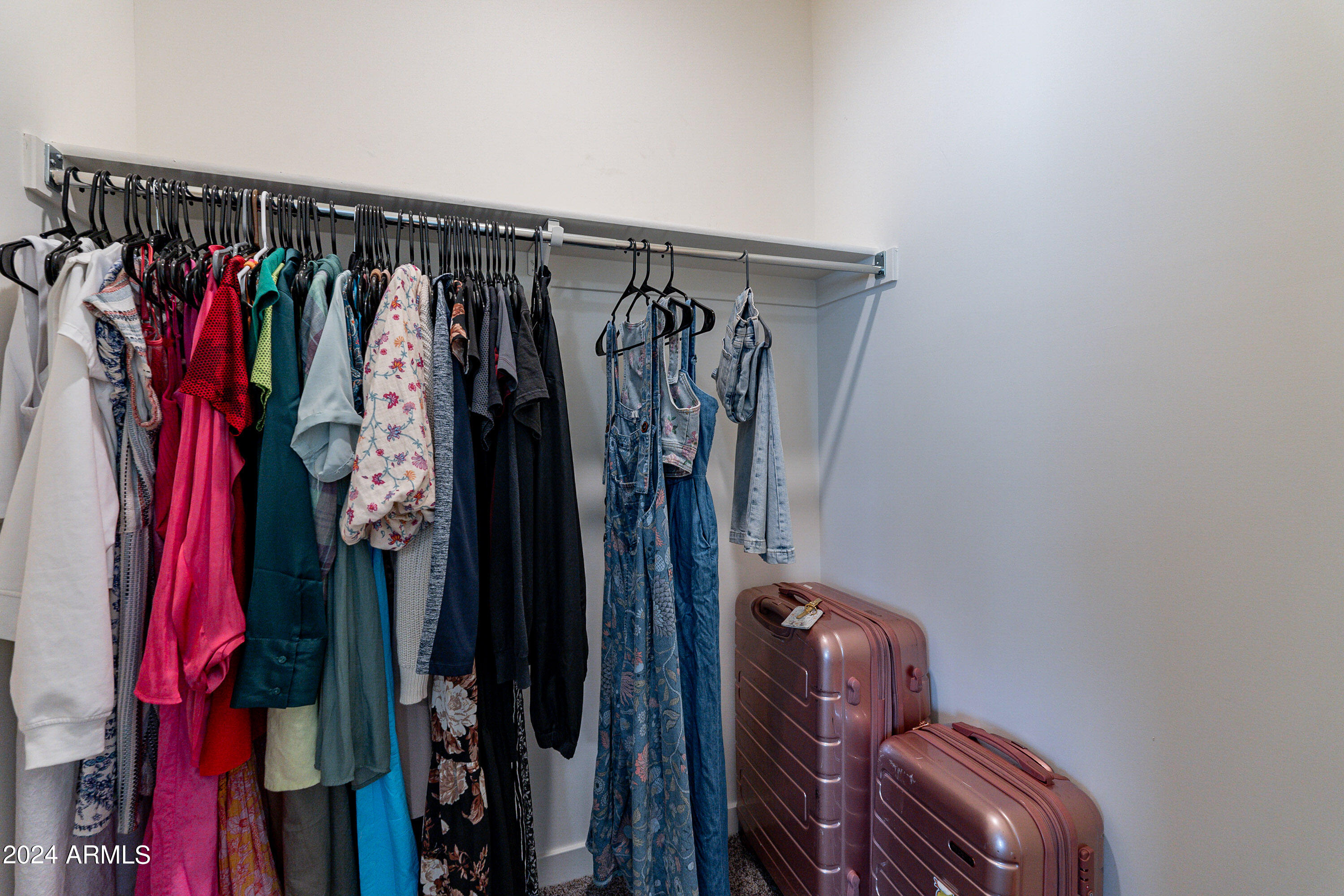 2157 W Harmont Drive