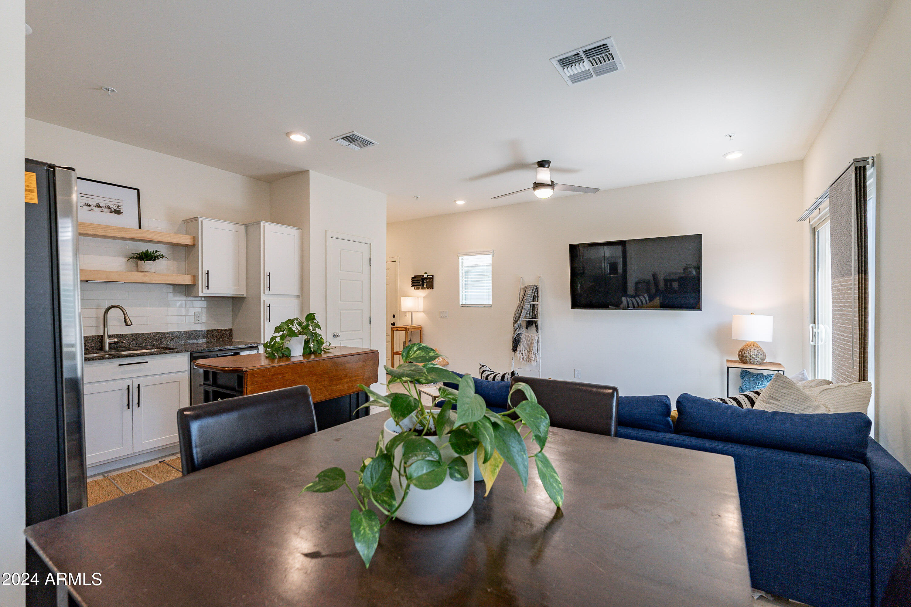 2157 W Harmont Drive