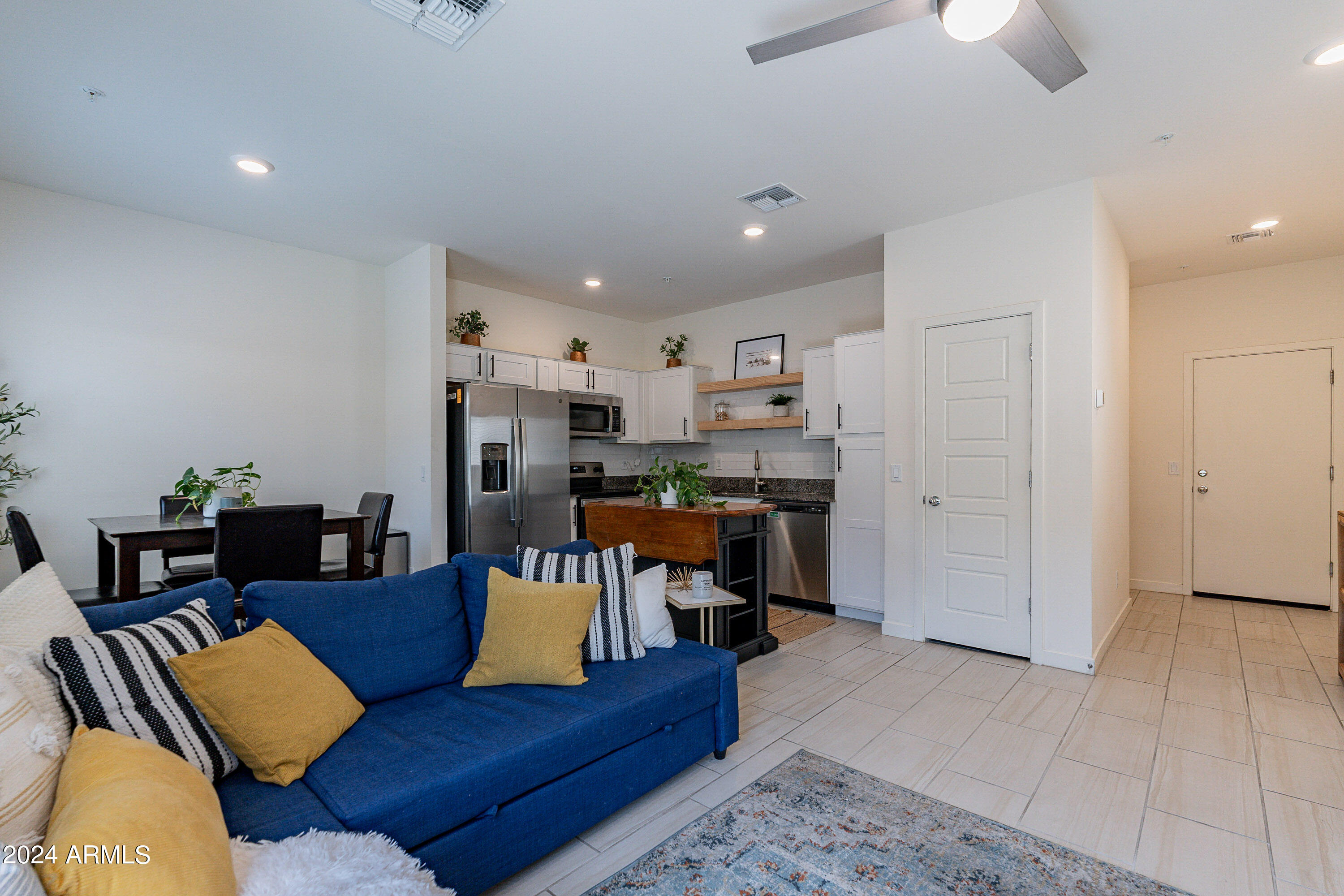 2157 W Harmont Drive