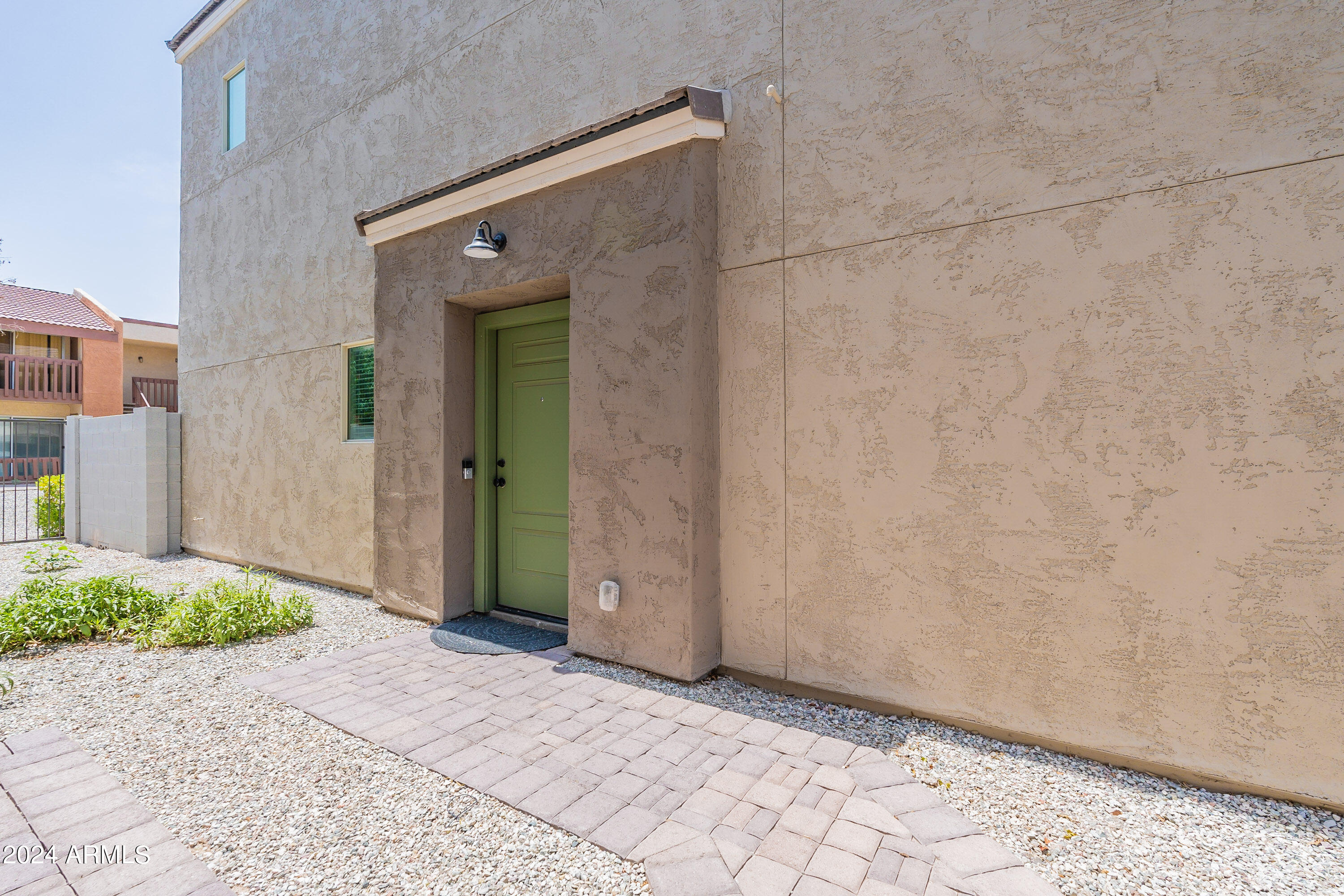 2157 W Harmont Drive