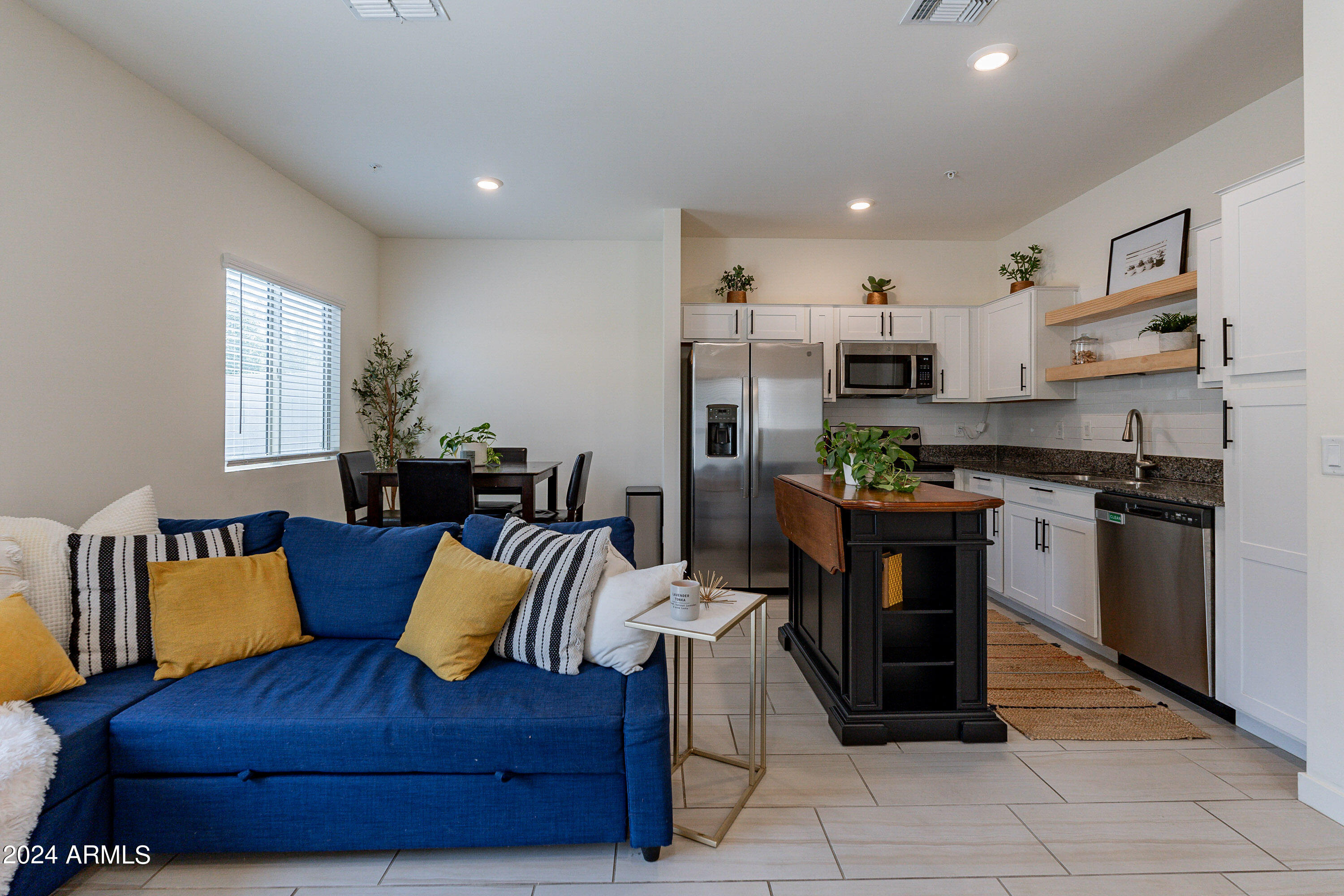 2157 W Harmont Drive