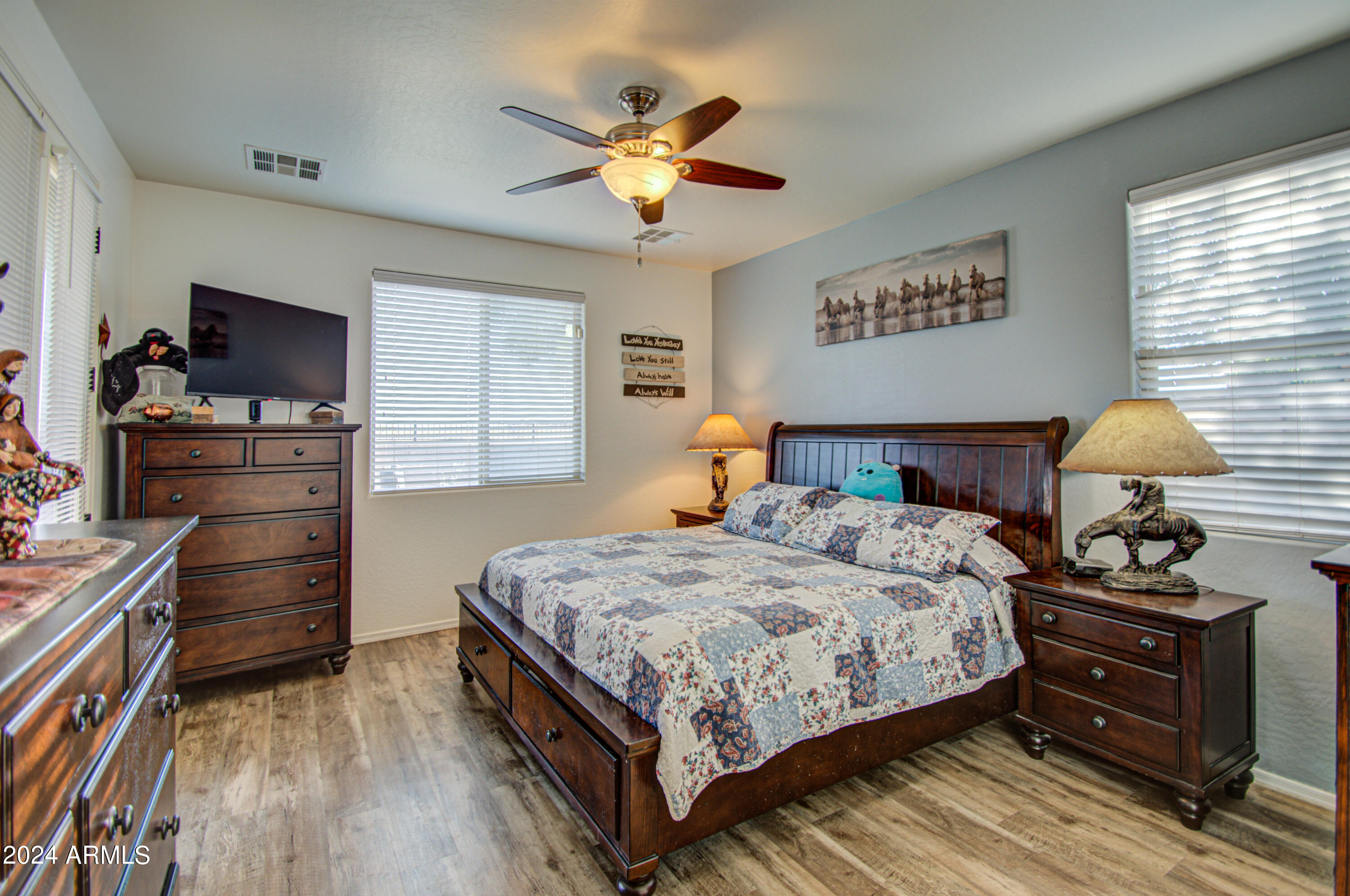 731 E PASTURE CANYON Drive