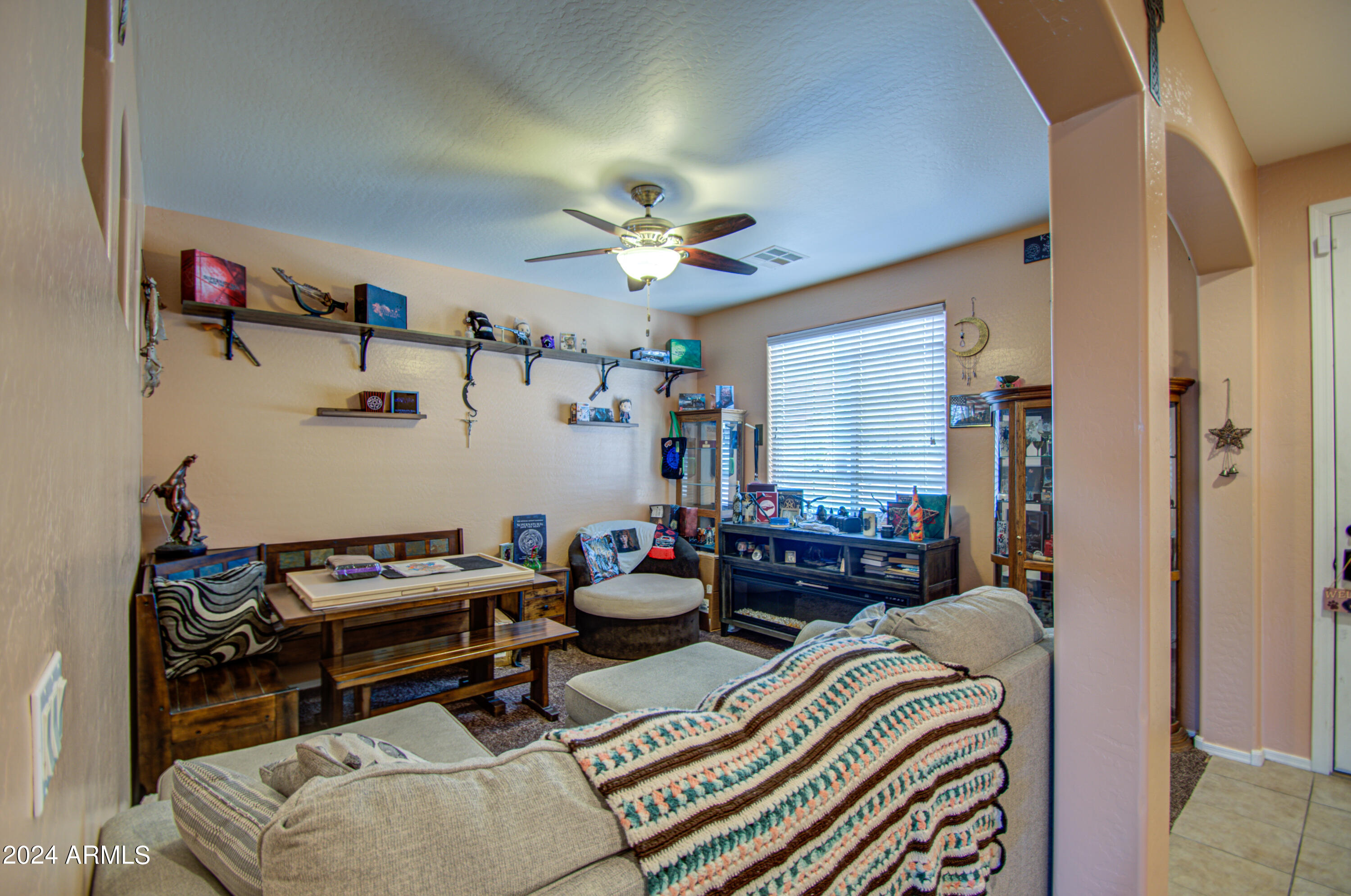 731 E PASTURE CANYON Drive