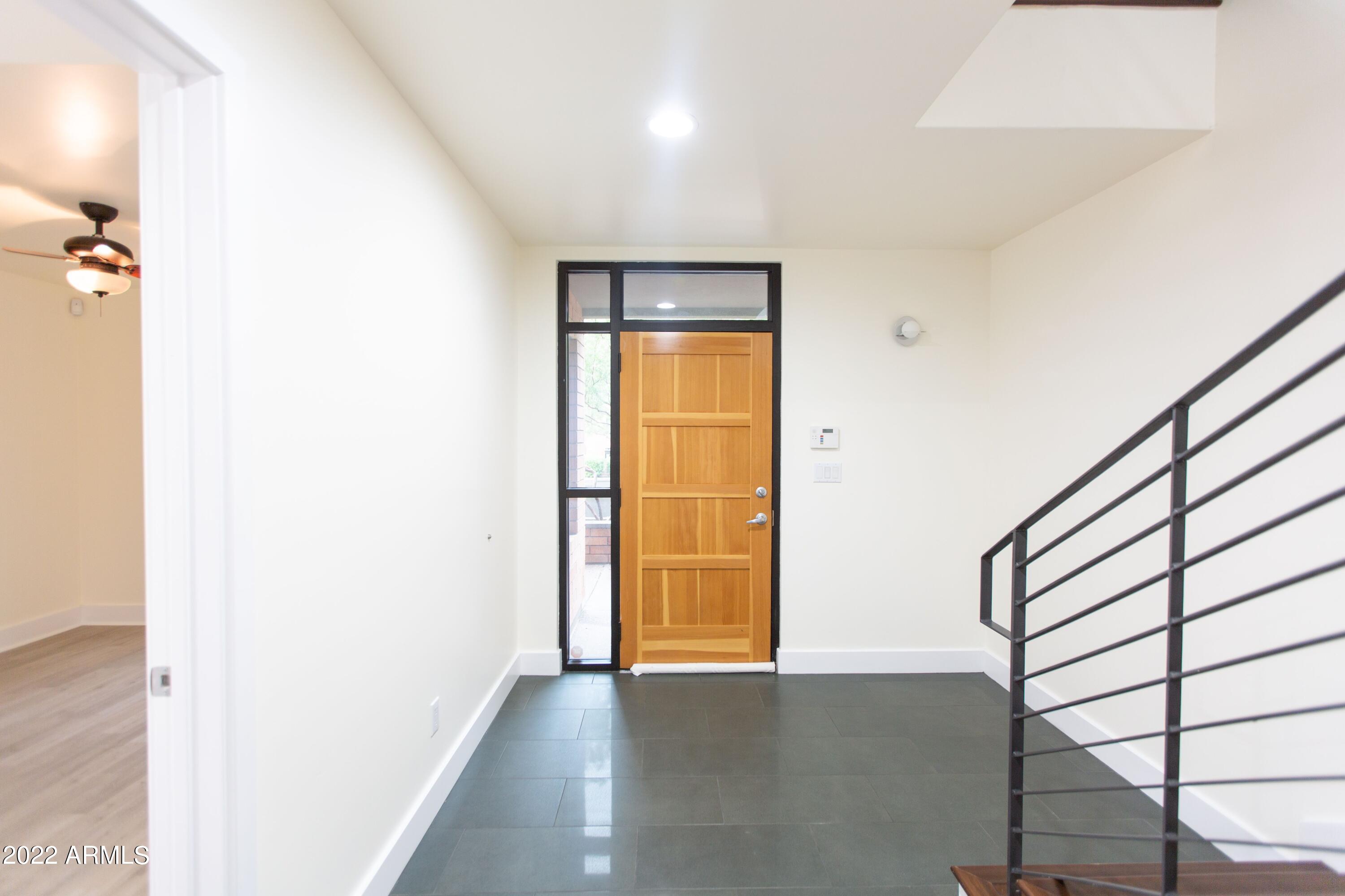 1300 W 5TH Street, 1009