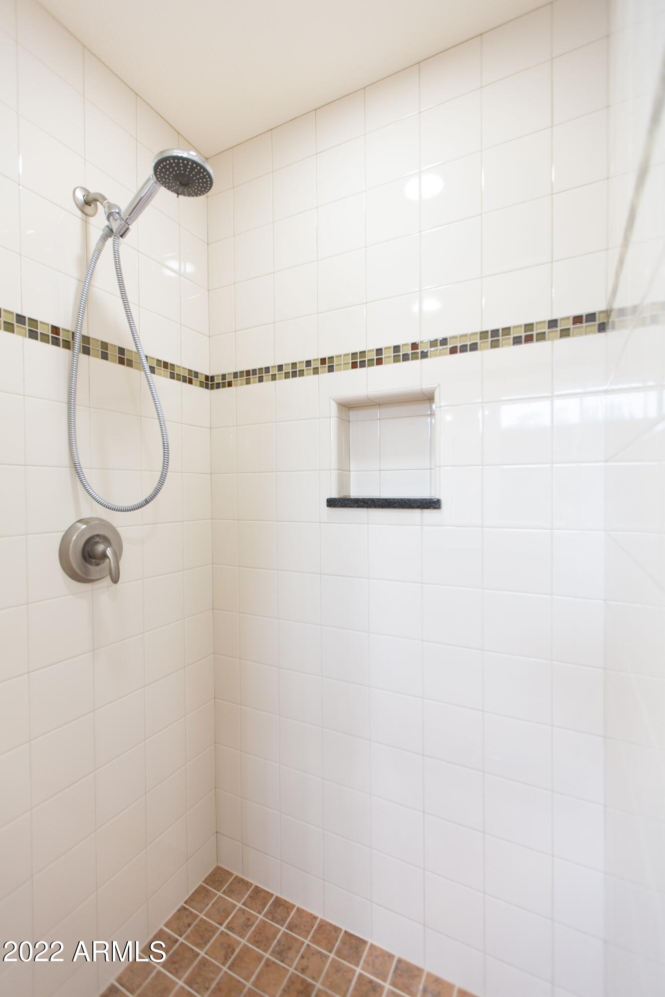 1300 W 5TH Street, 1009