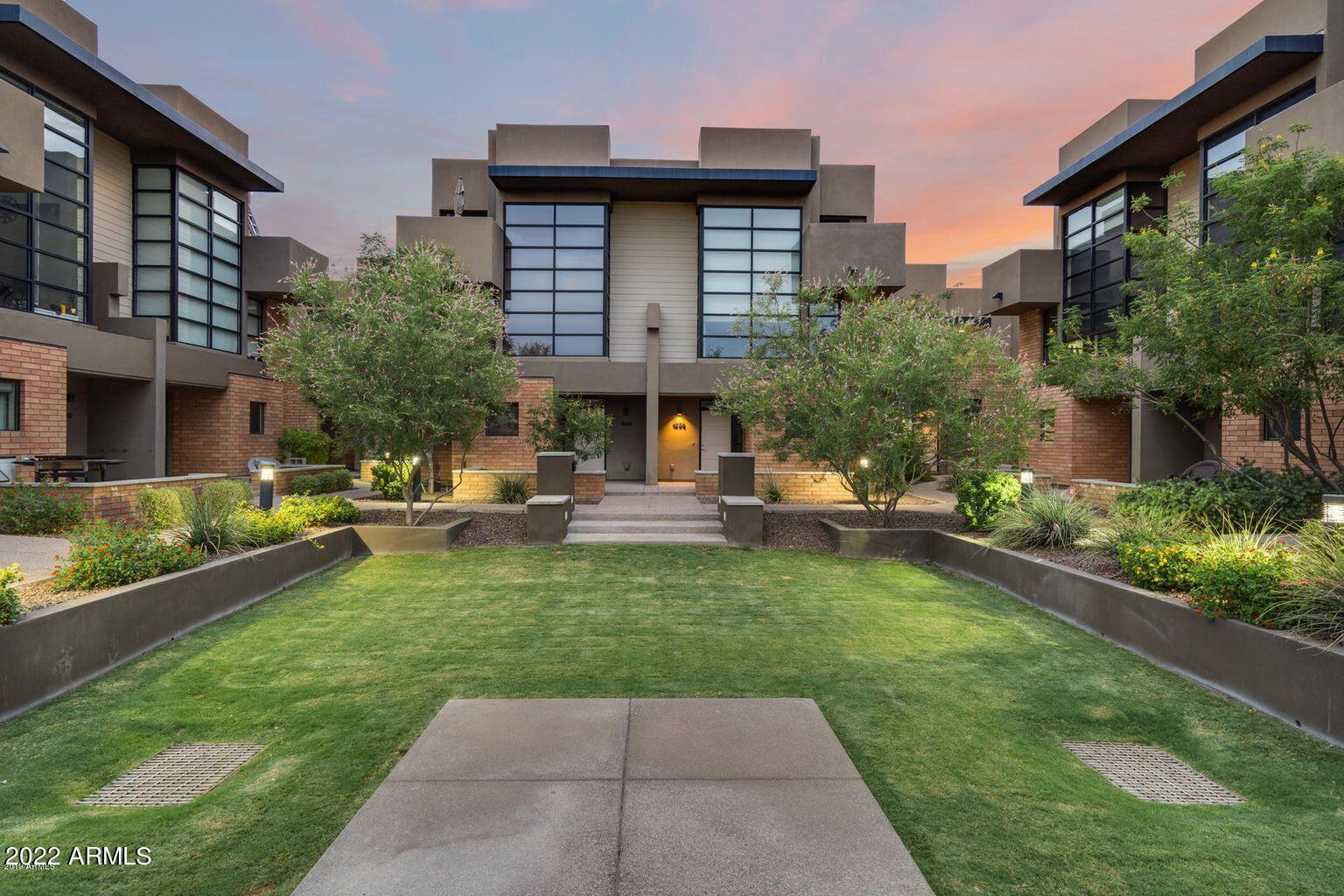 1300 W 5TH Street, 1009