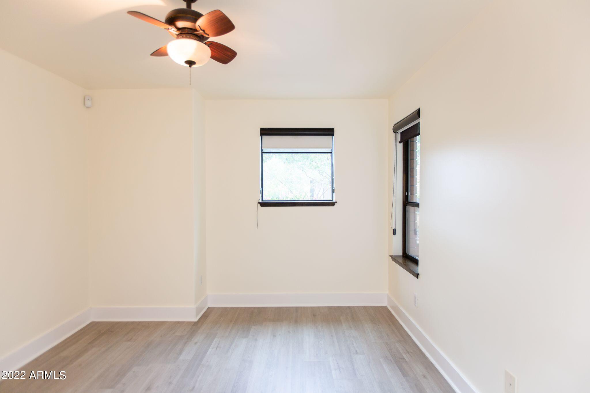 1300 W 5TH Street, 1009