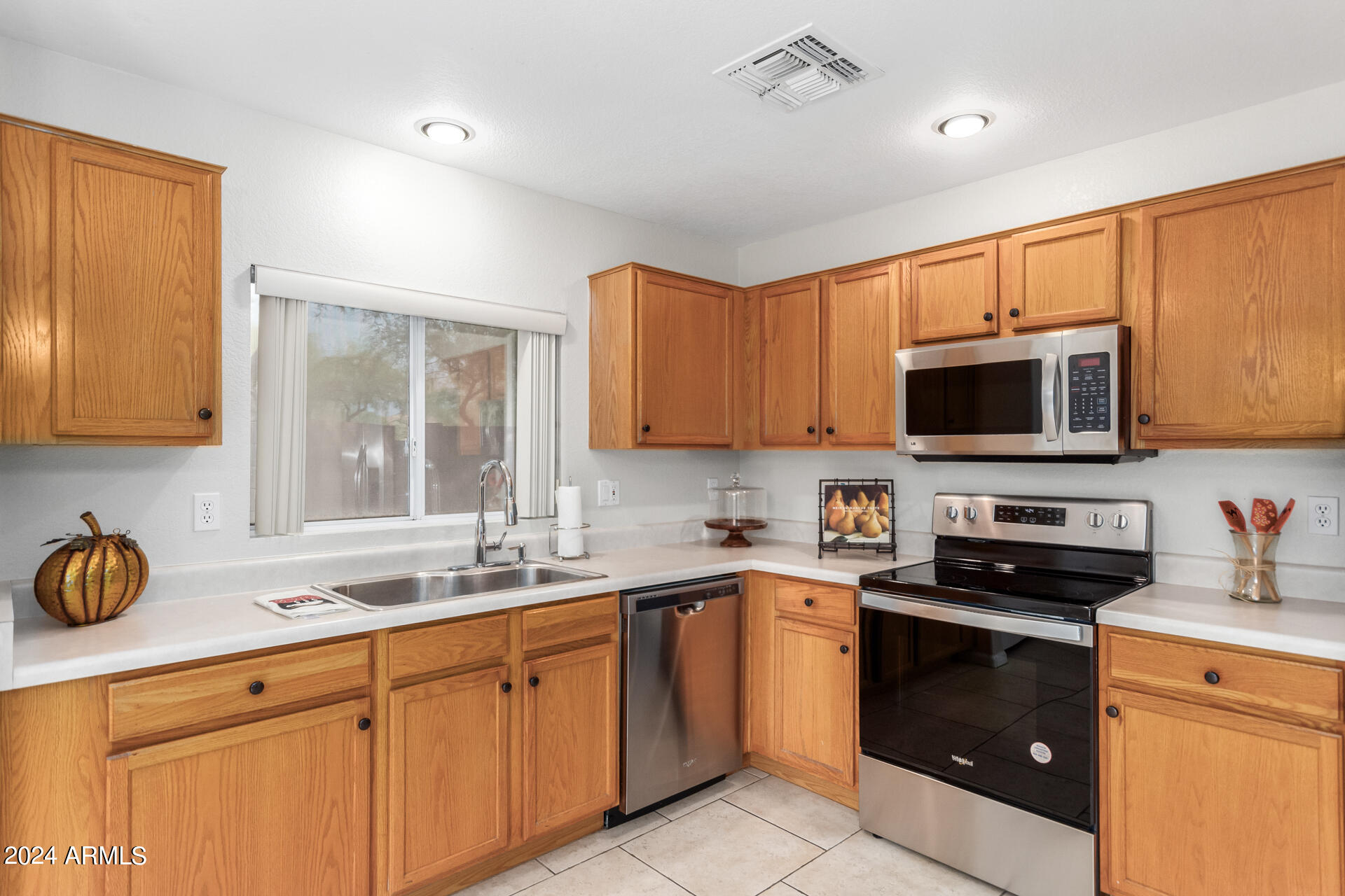 15550 N FRANK LLOYD WRIGHT Boulevard, 1065