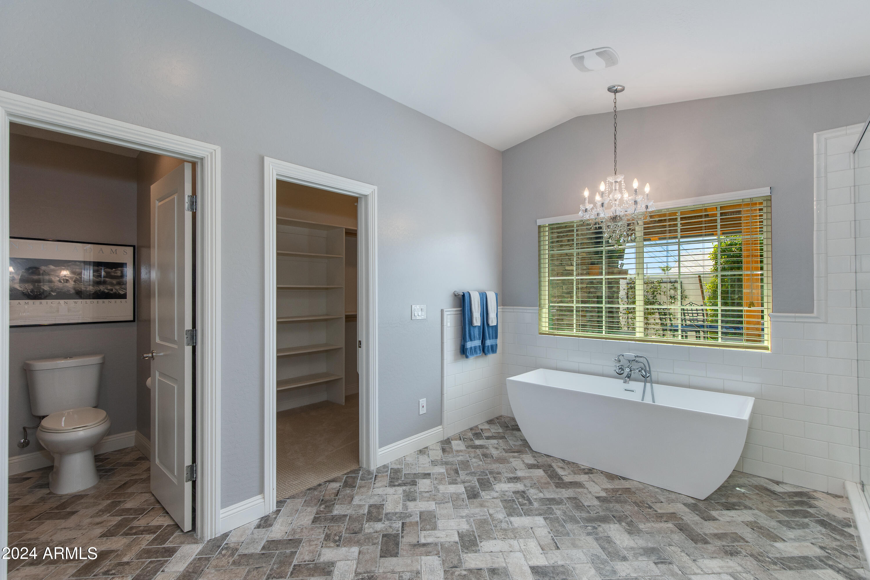 8201 E Sheridan Street