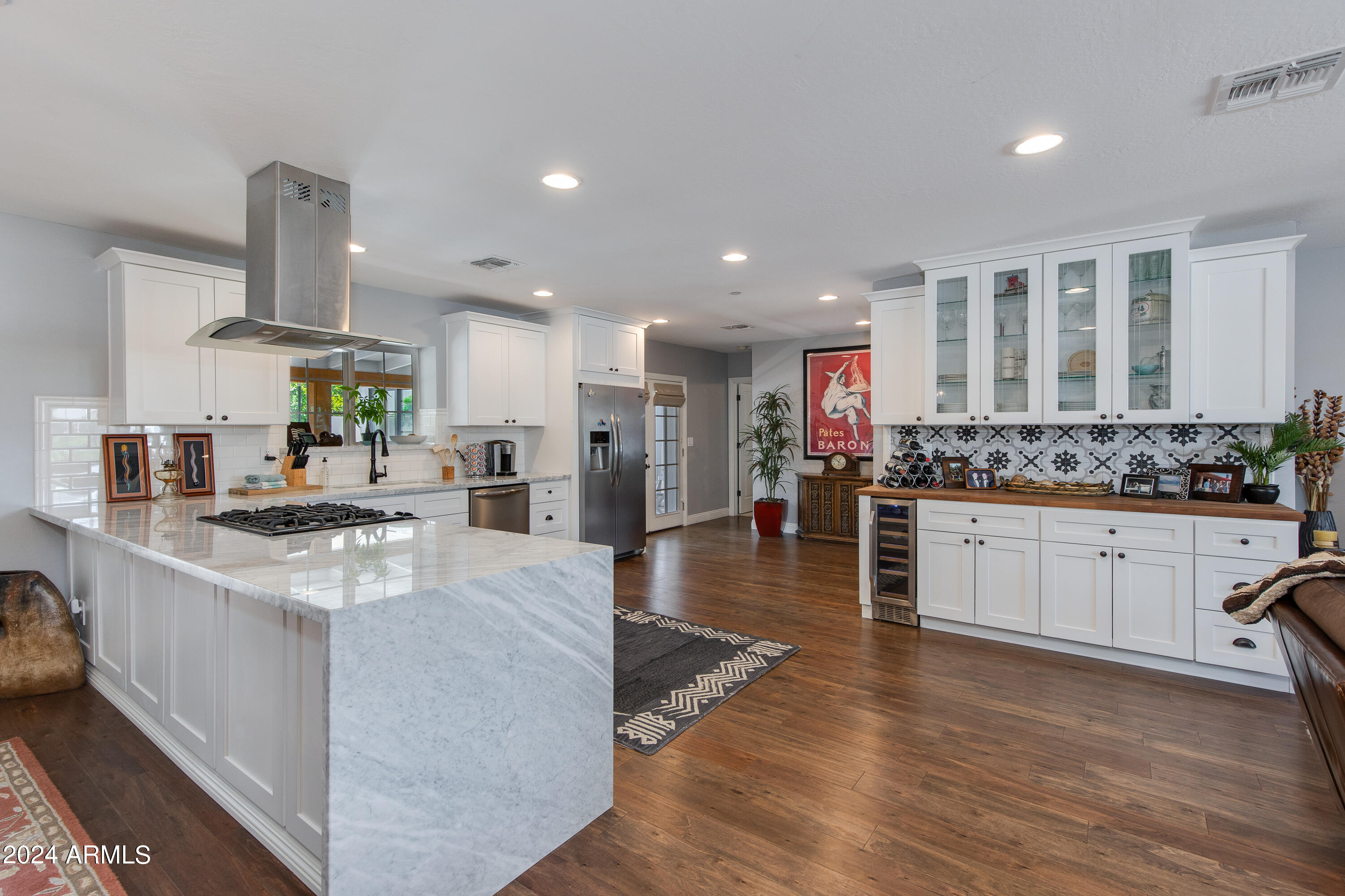 8201 E Sheridan Street