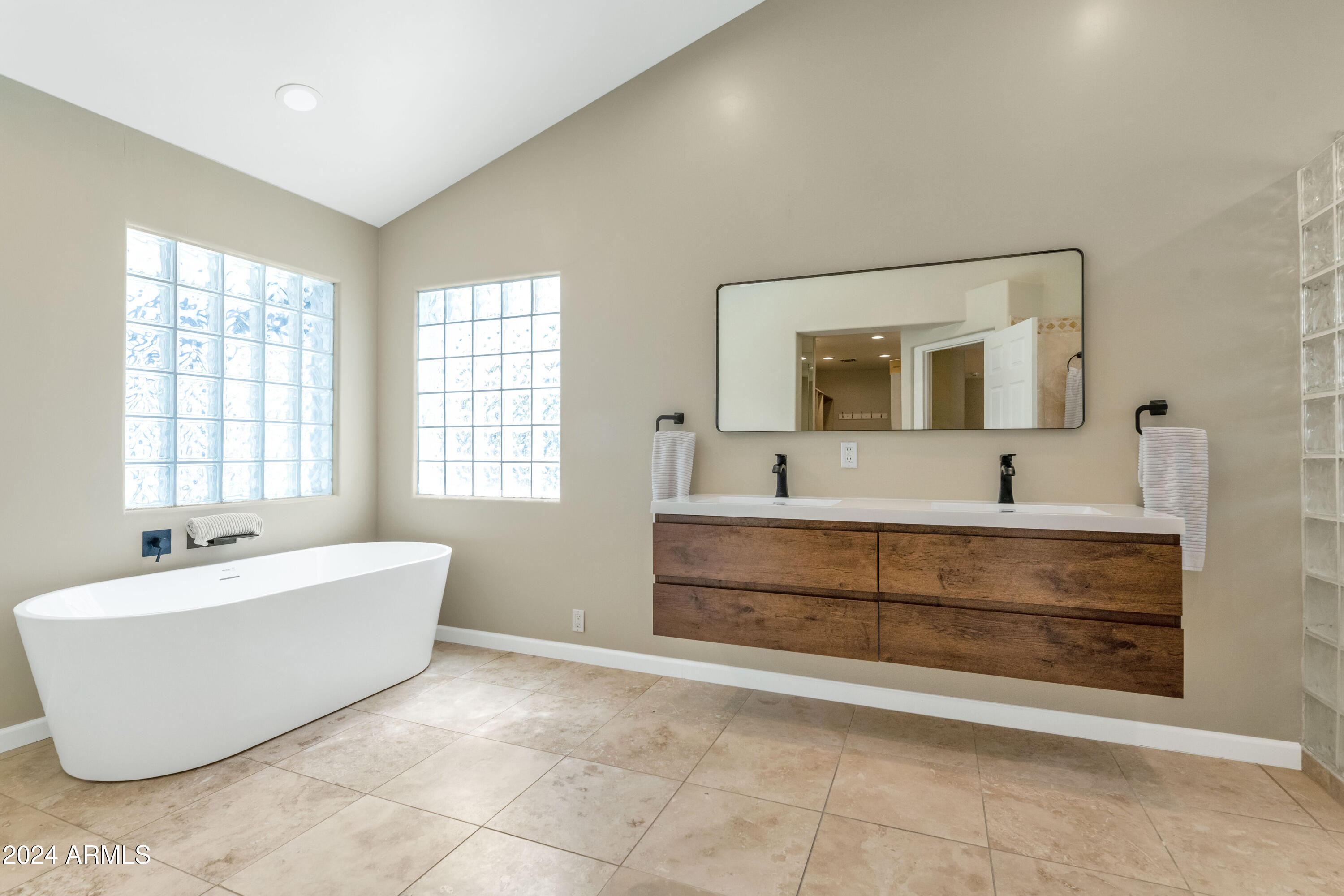 5949 E LARKSPUR Drive