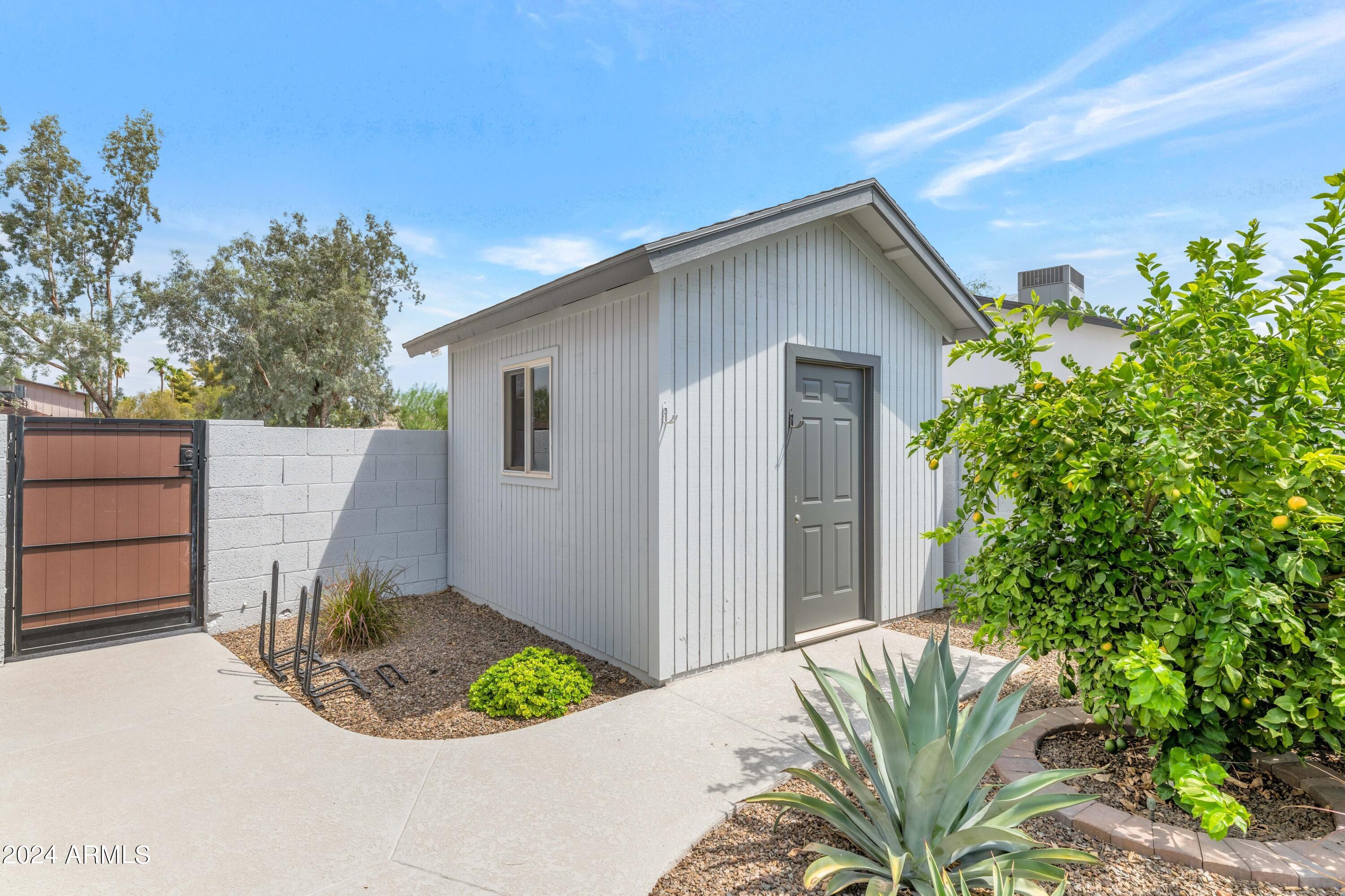 5949 E LARKSPUR Drive