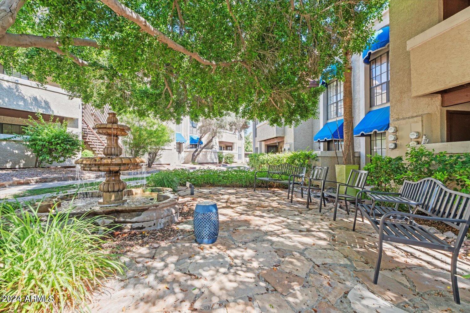 7557 N DREAMY DRAW Drive, 124