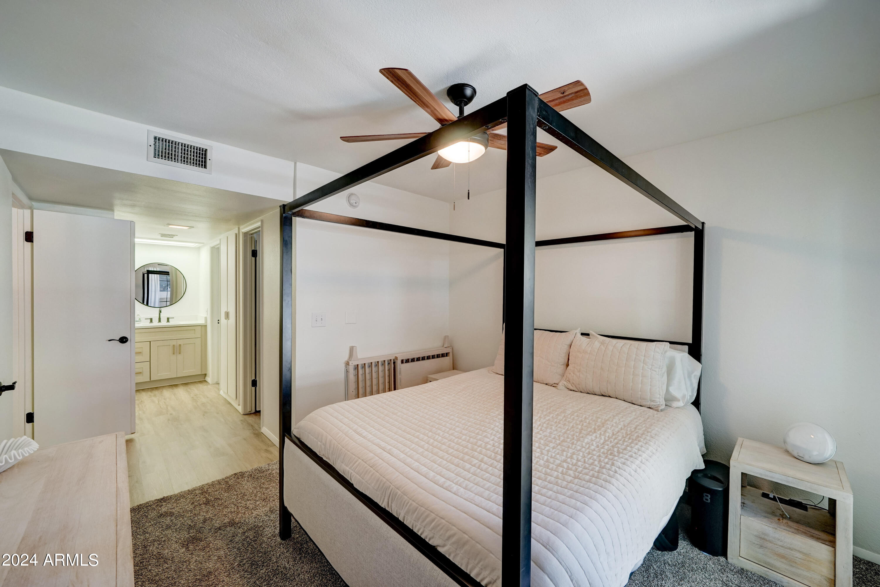 7557 N DREAMY DRAW Drive, 124