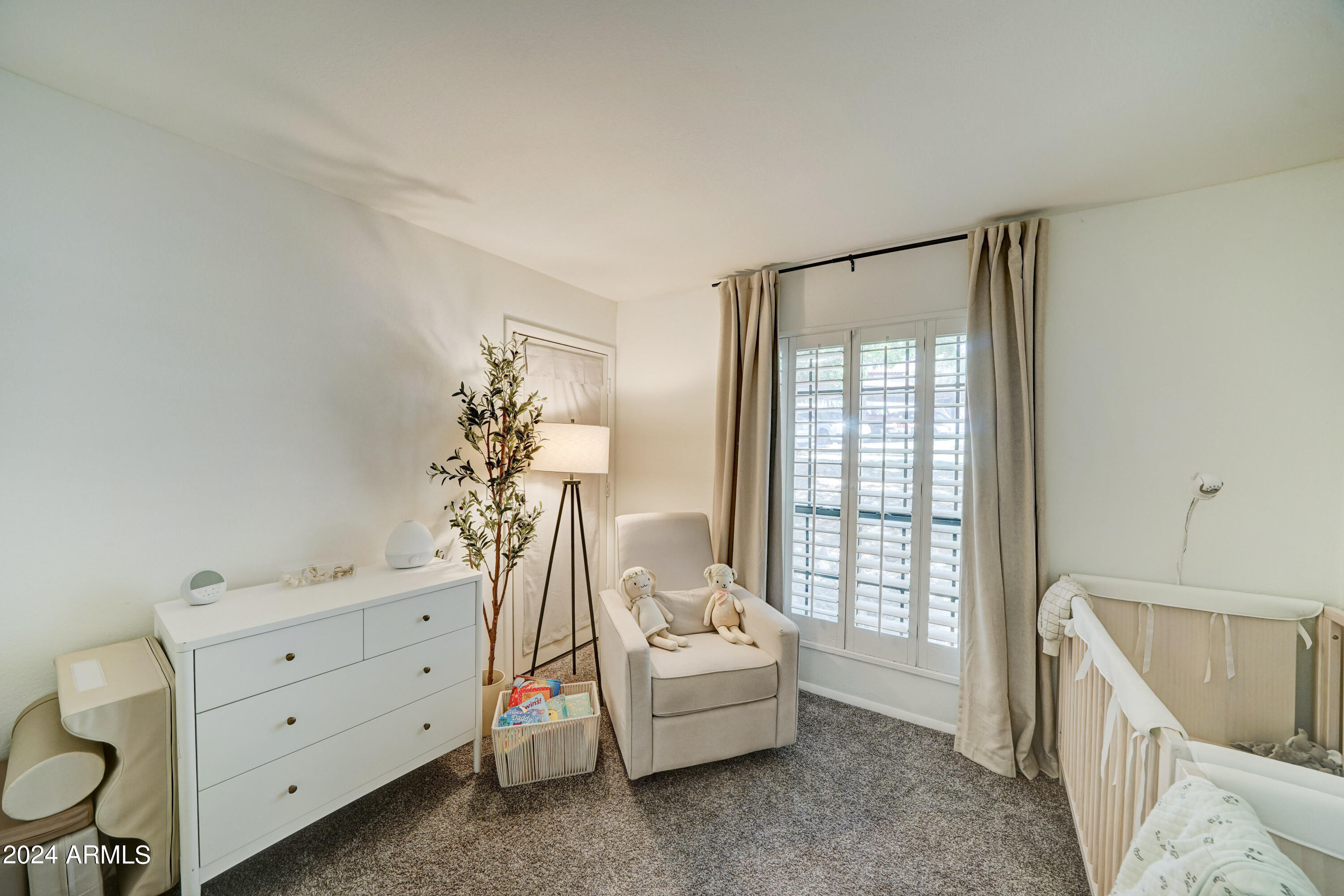 7557 N DREAMY DRAW Drive, 124