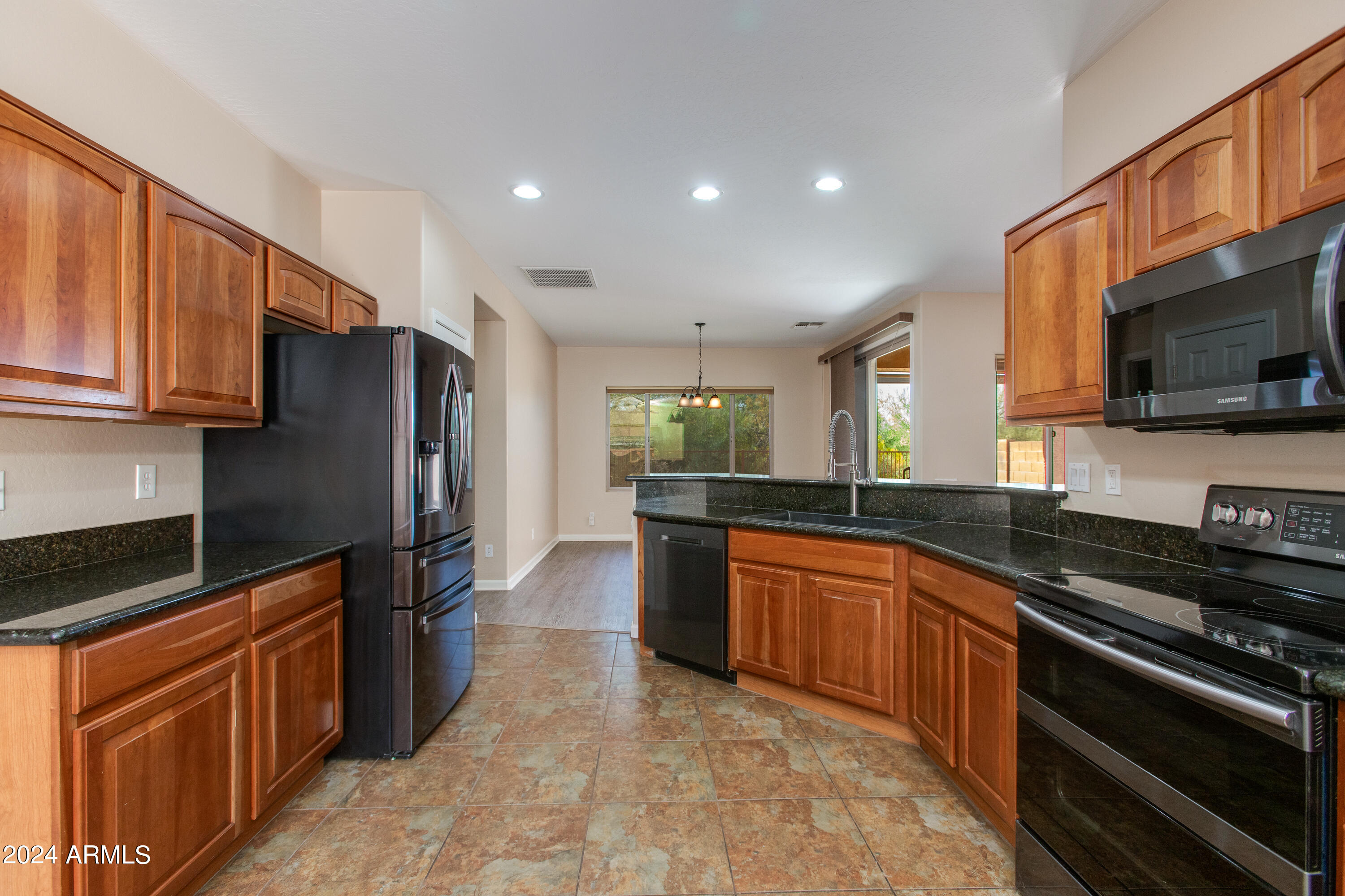 9985 E LEGEND Court