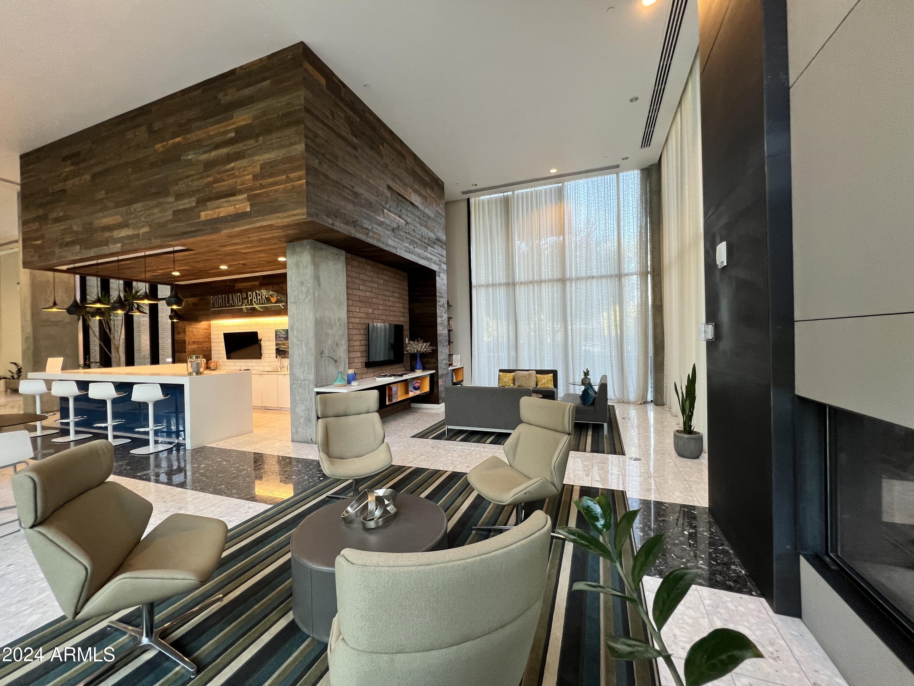 200 W Portland Street 627