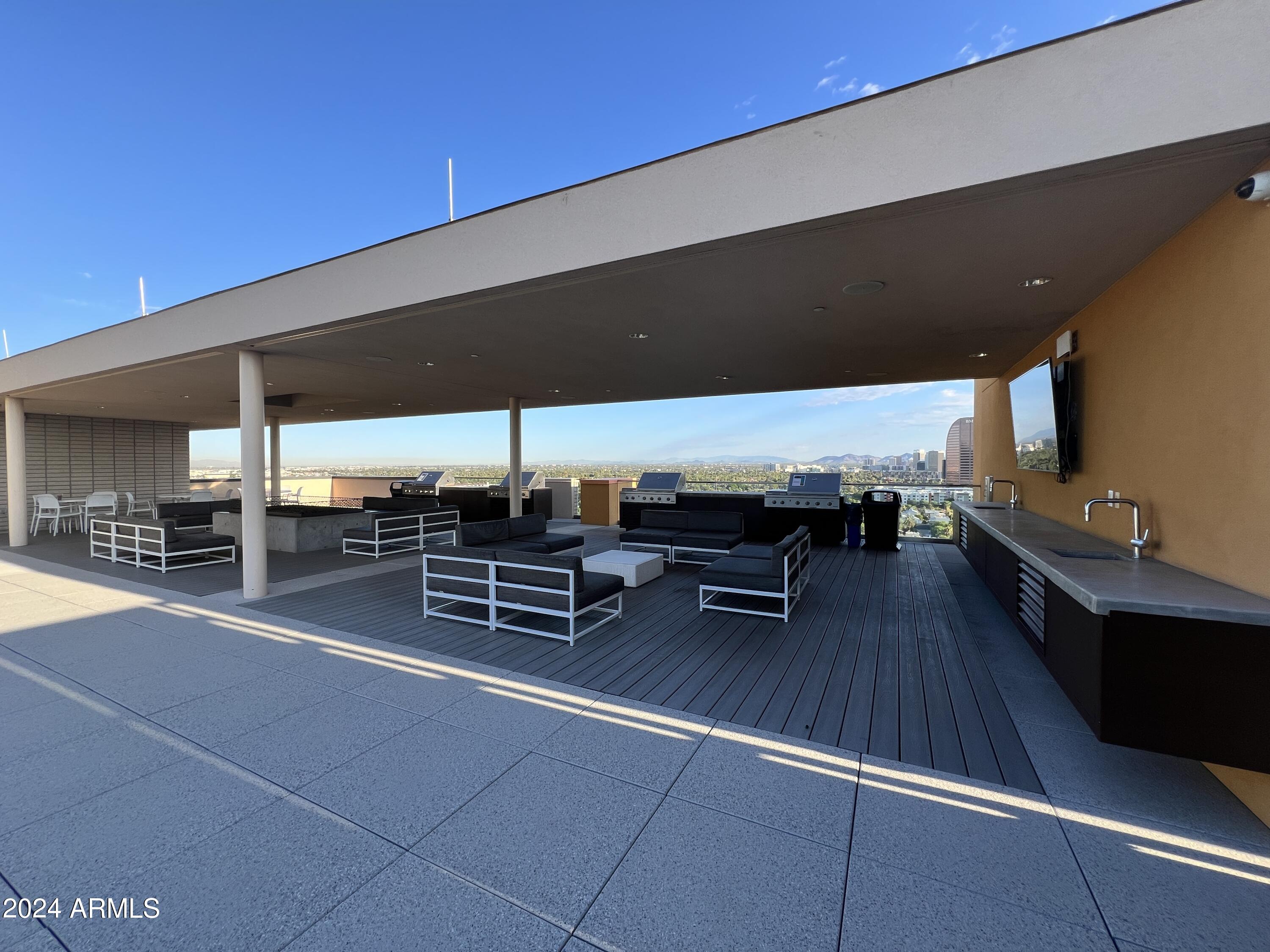 200 W Portland Street 627