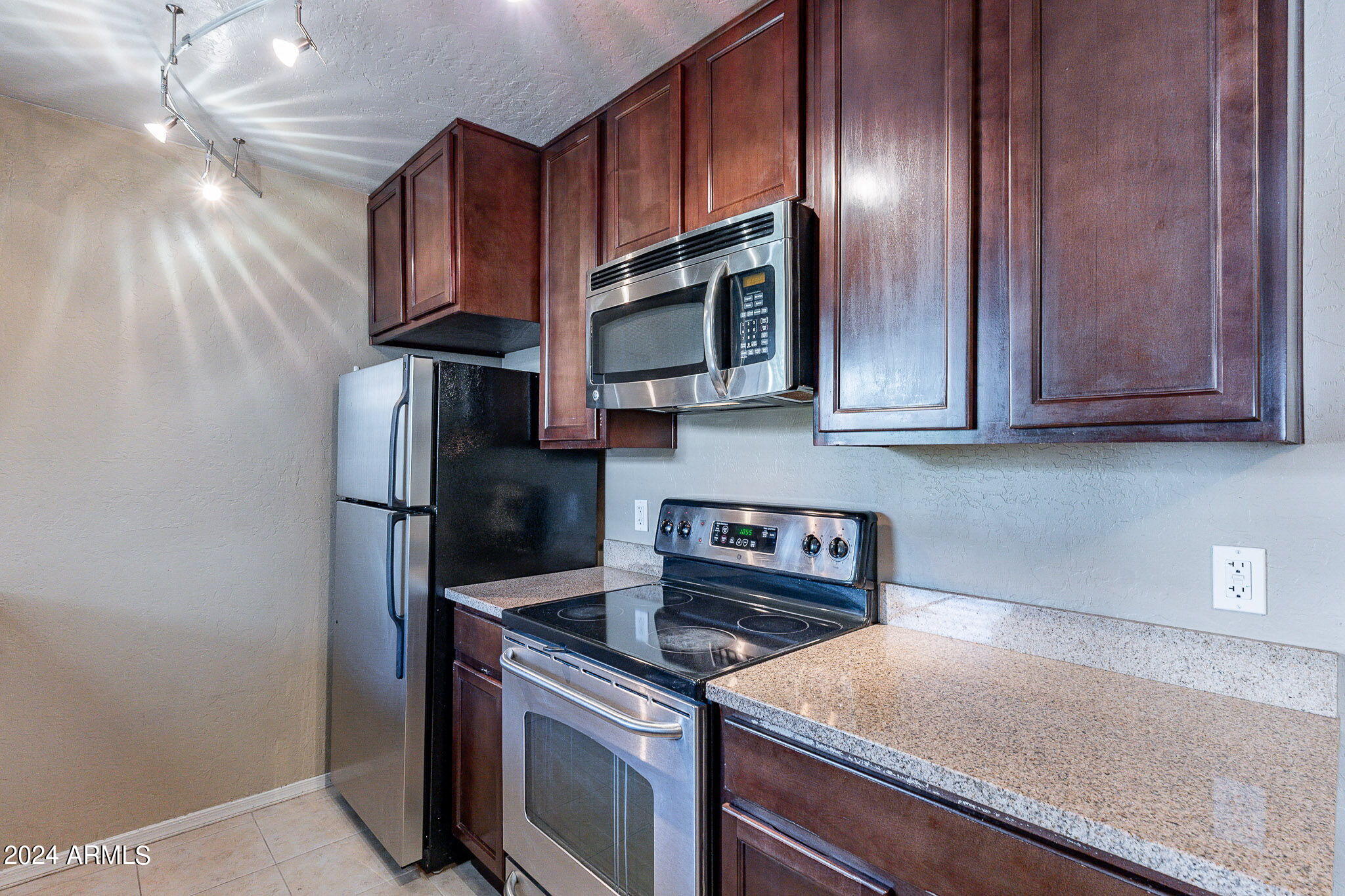 14145 N 92ND Street, 2143