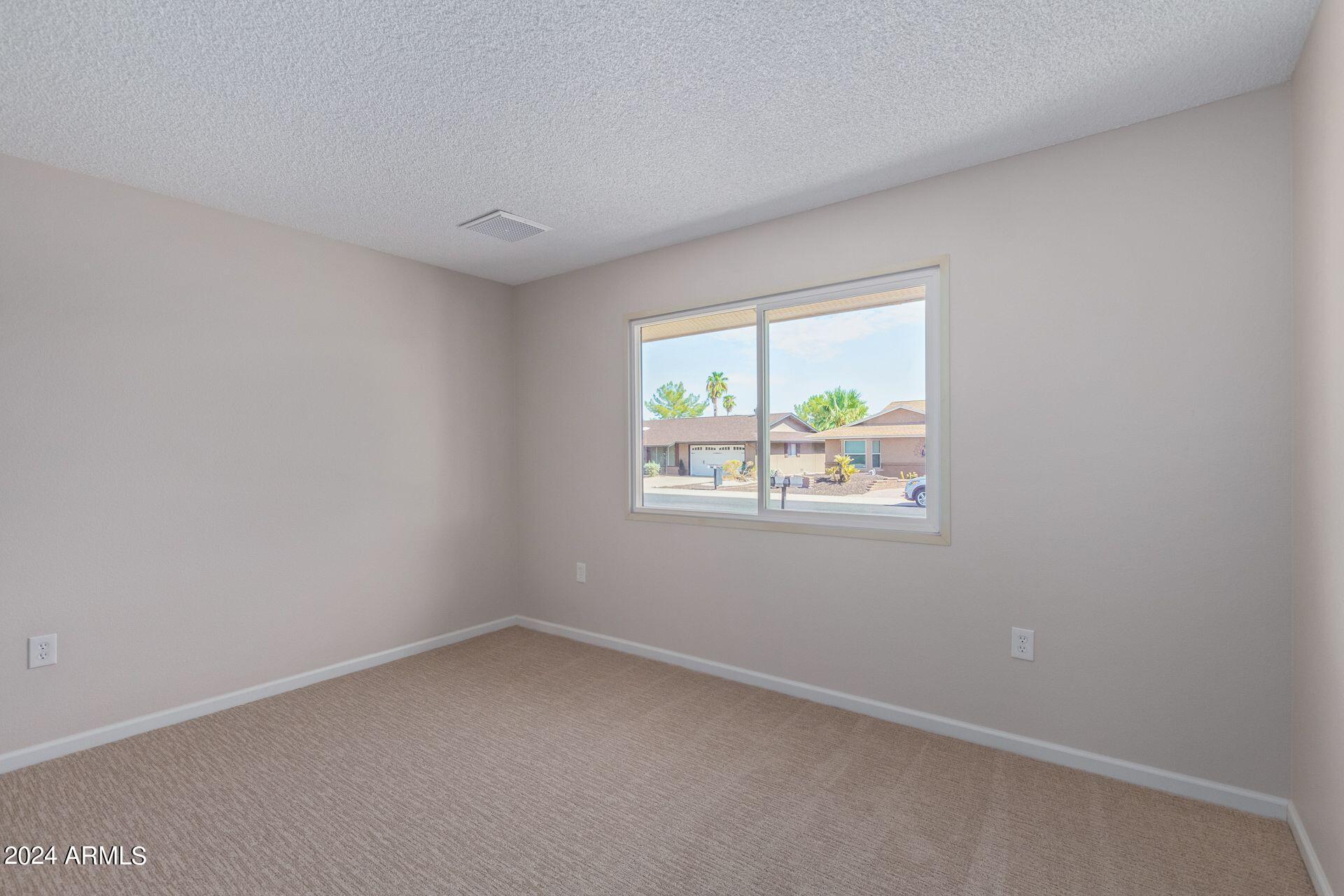 12432 W SPRING RIDGE Drive