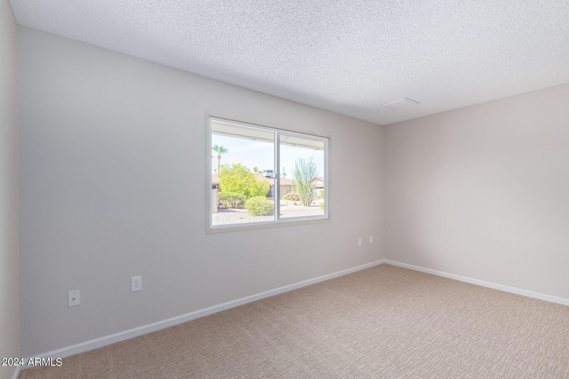 12432 W SPRING RIDGE Drive