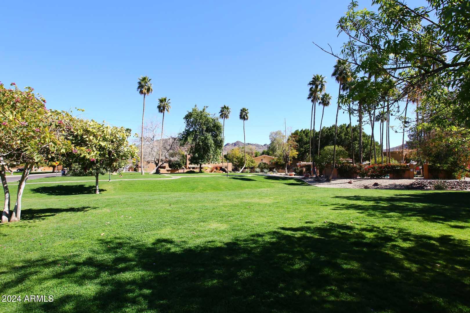 10422 N 11TH Place, 3