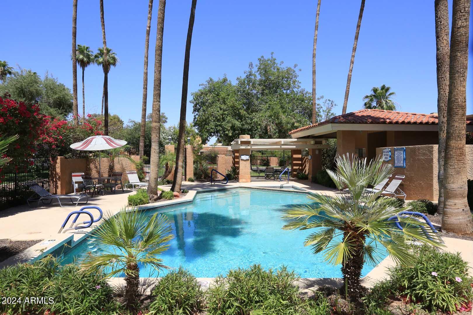 10422 N 11TH Place, 3