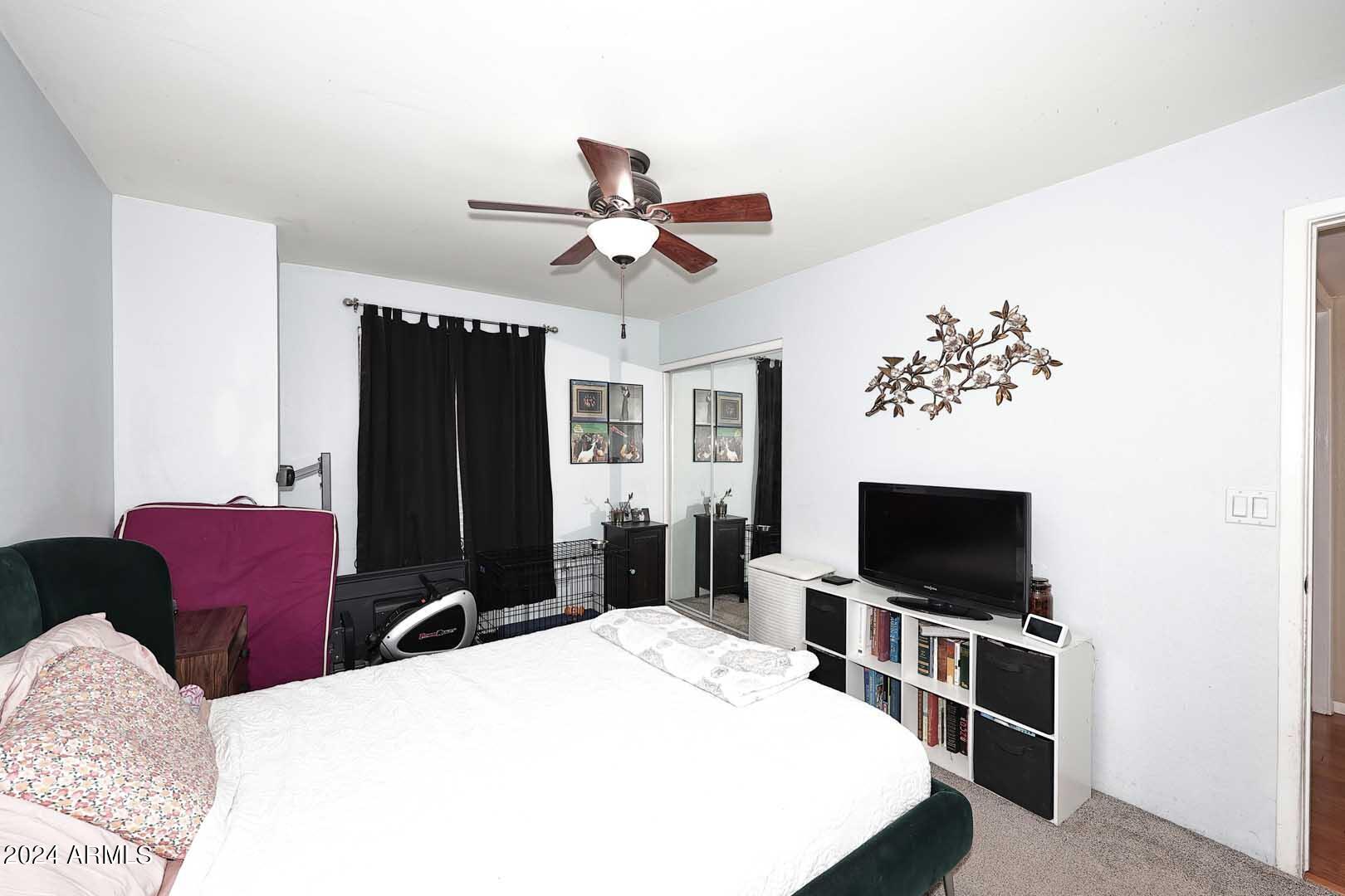 10422 N 11TH Place, 3