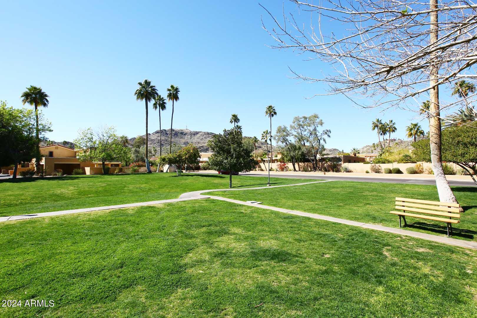 10422 N 11TH Place, 3