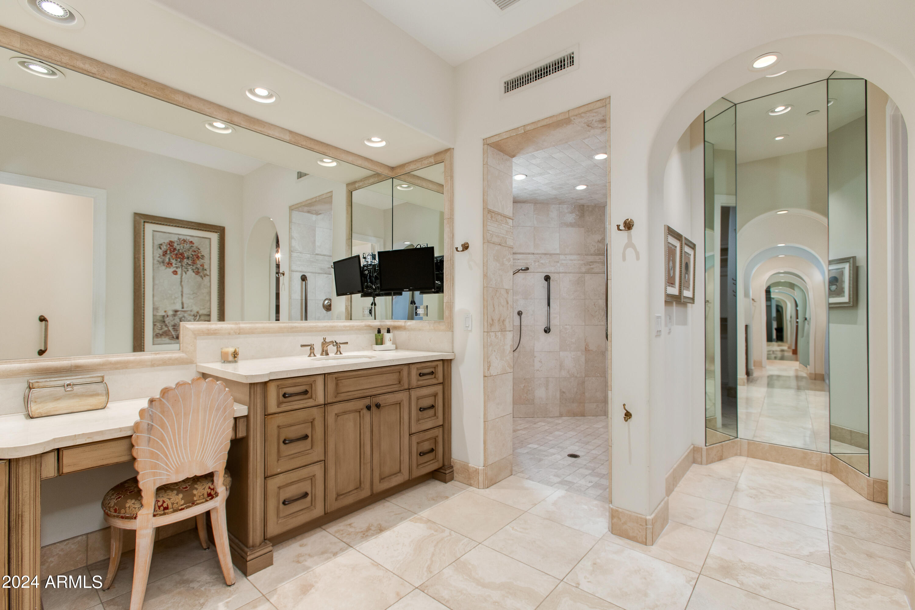 3905 E SIERRA VISTA Drive