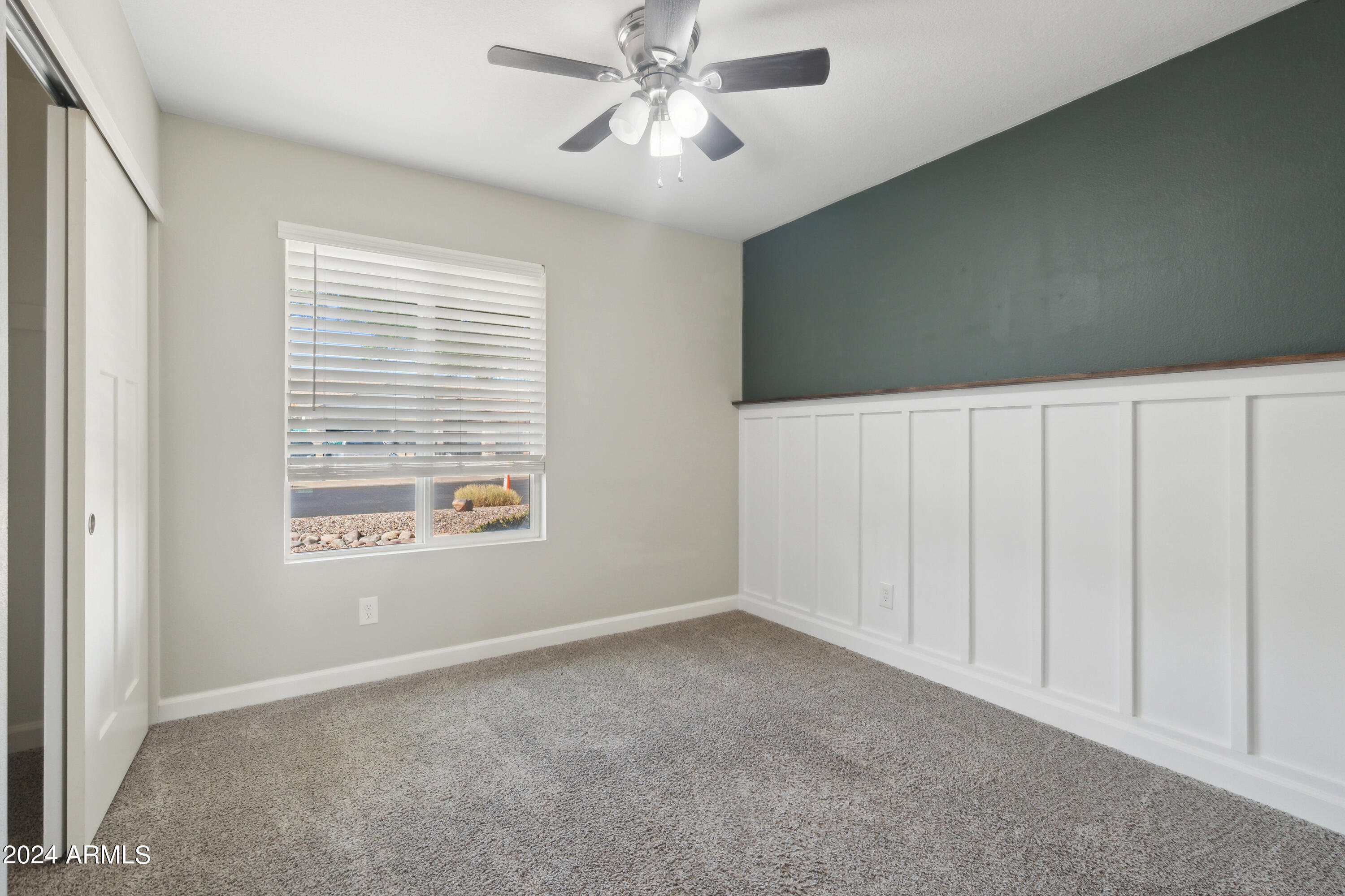 847 E HACKAMORE Street