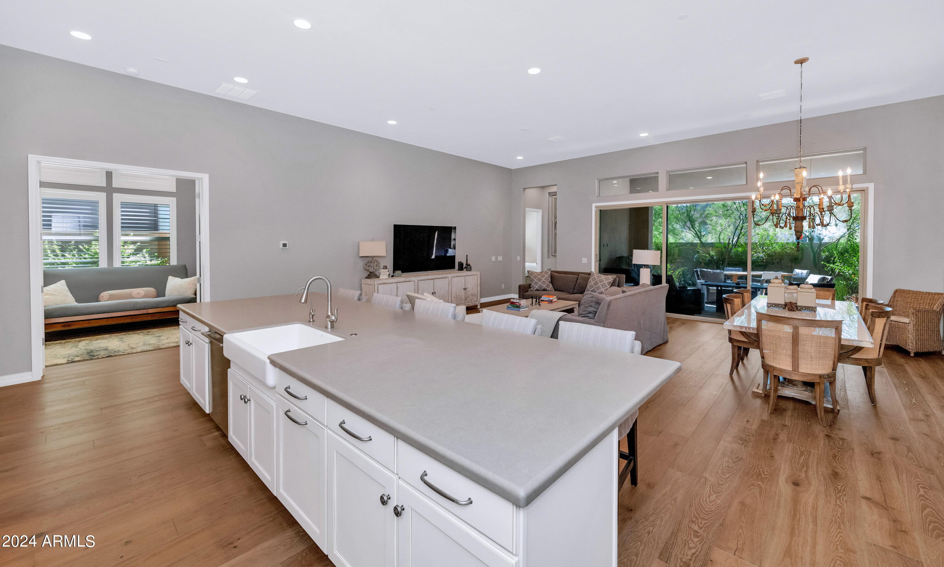 7487 E CASITAS DEL RIO Drive