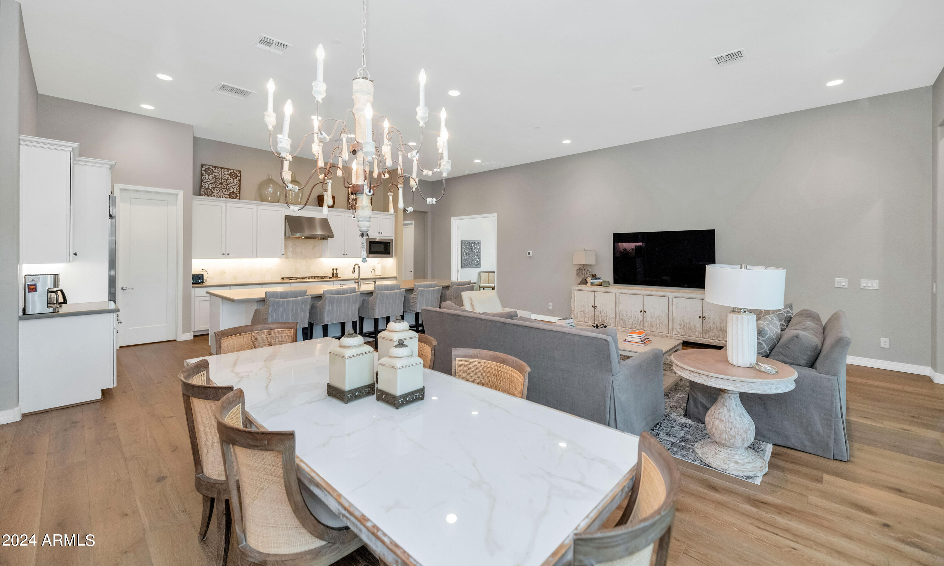 7487 E CASITAS DEL RIO Drive