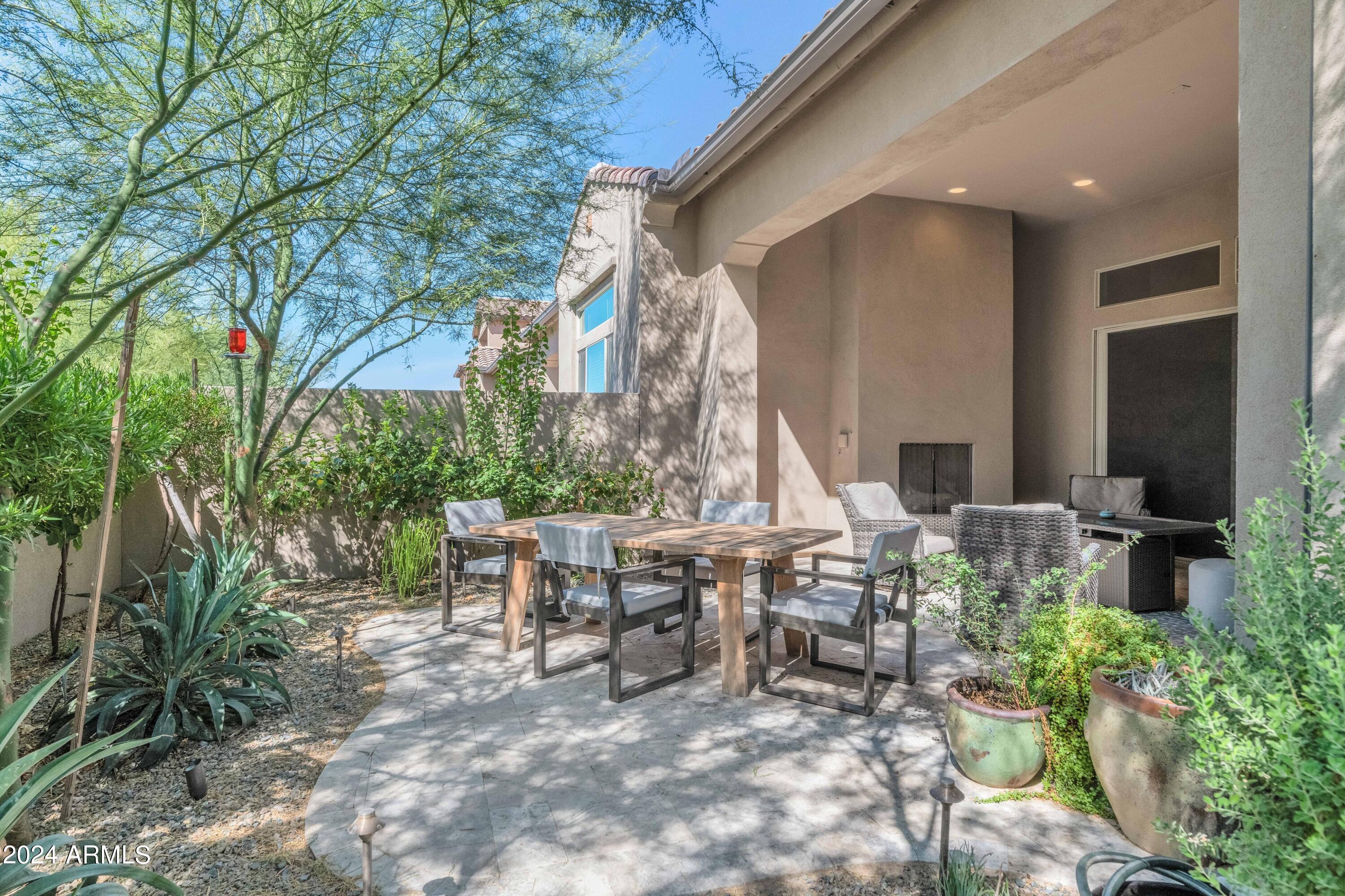 7487 E CASITAS DEL RIO Drive