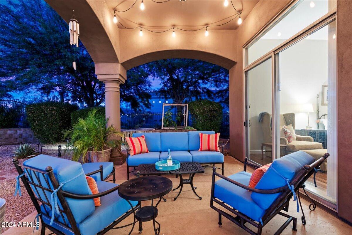 10154 E HAPPY HOLLOW Drive
