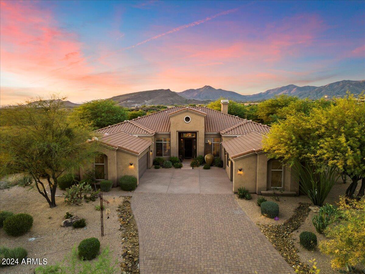 10154 E HAPPY HOLLOW Drive