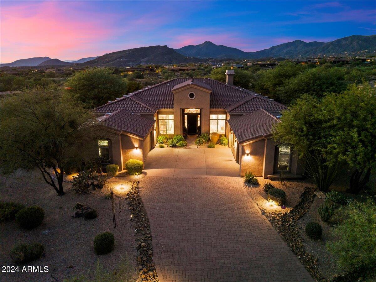 10154 E HAPPY HOLLOW Drive