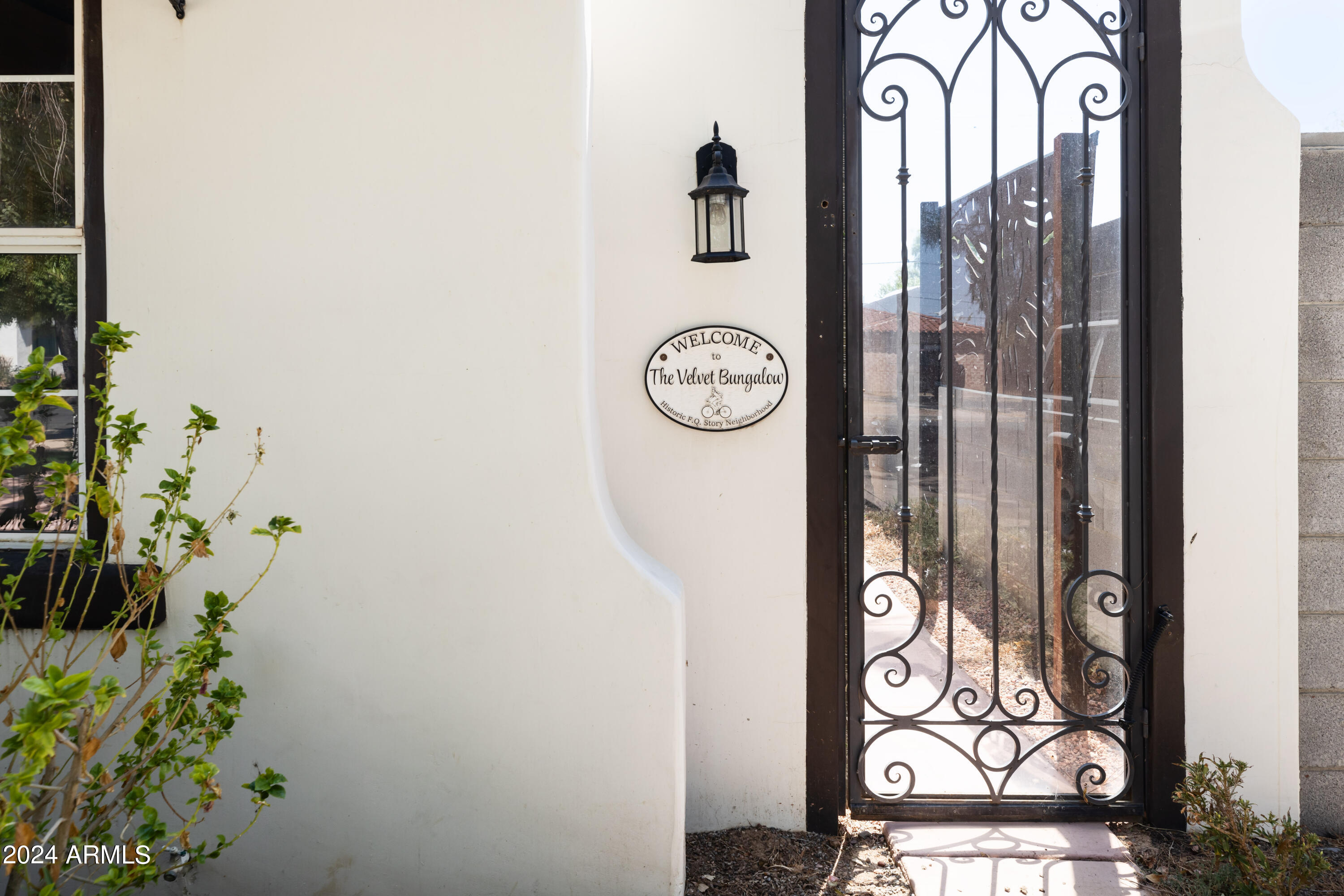 1509 W LYNWOOD Street