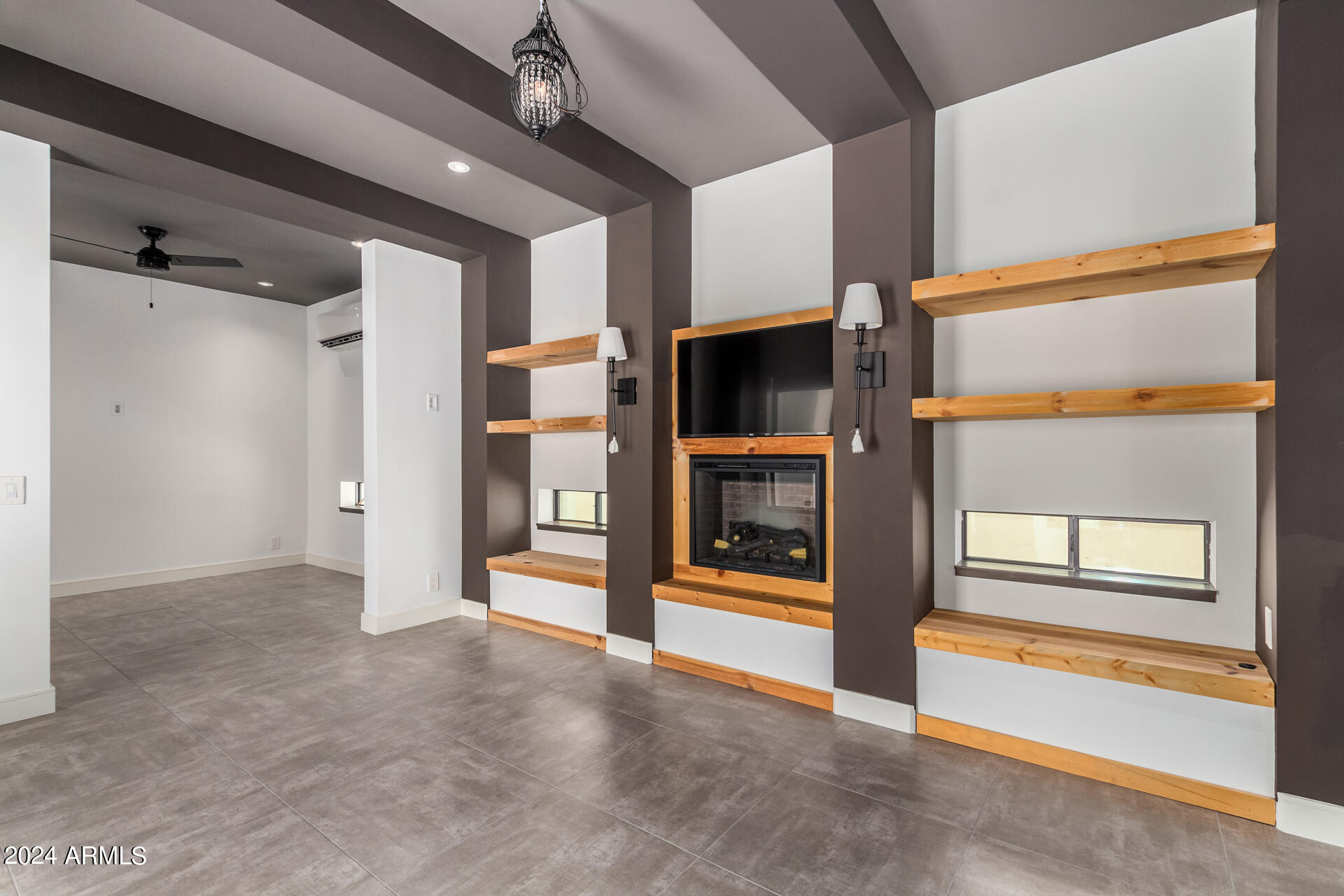 1509 W LYNWOOD Street