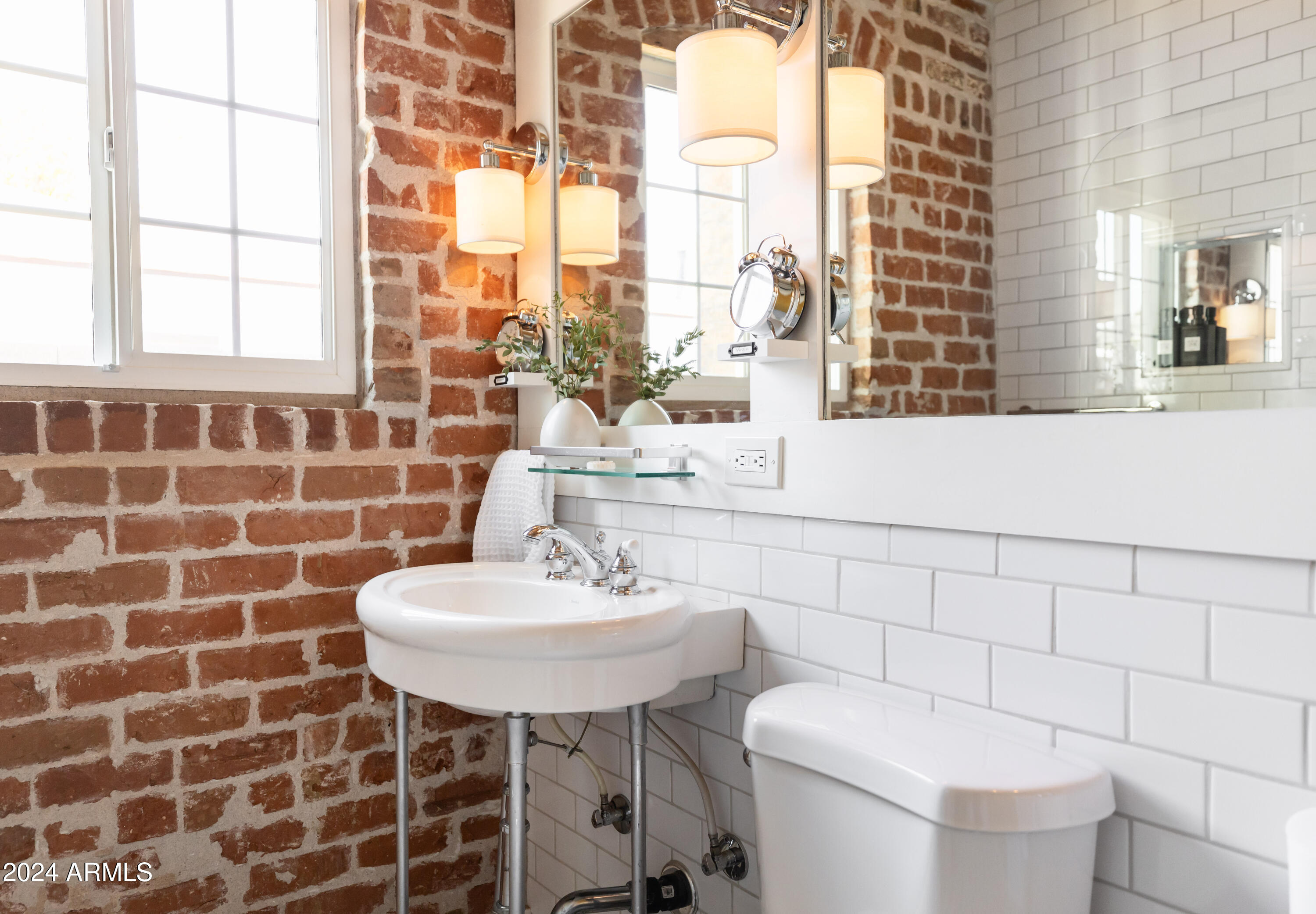 1509 W LYNWOOD Street