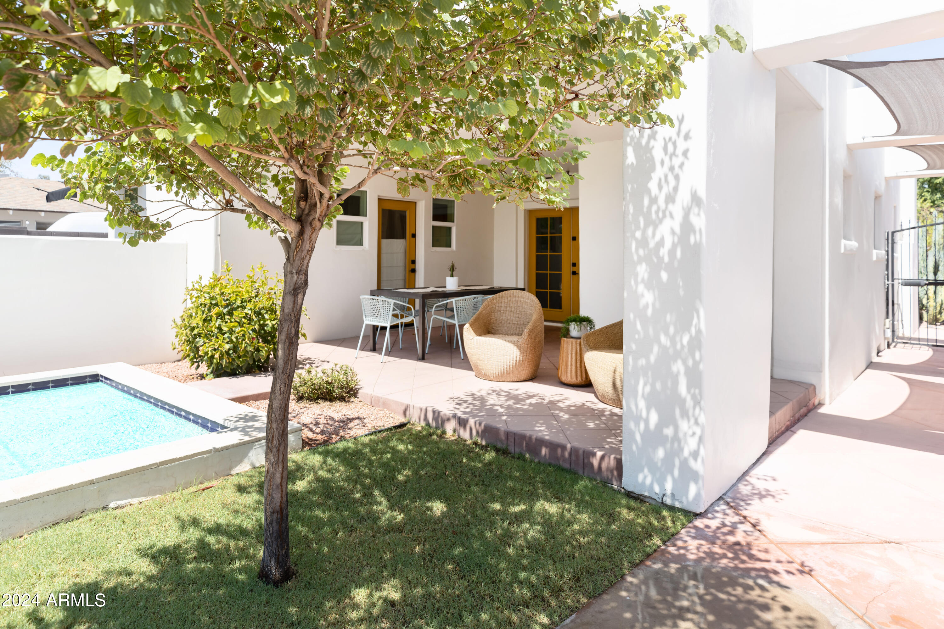 1509 W LYNWOOD Street