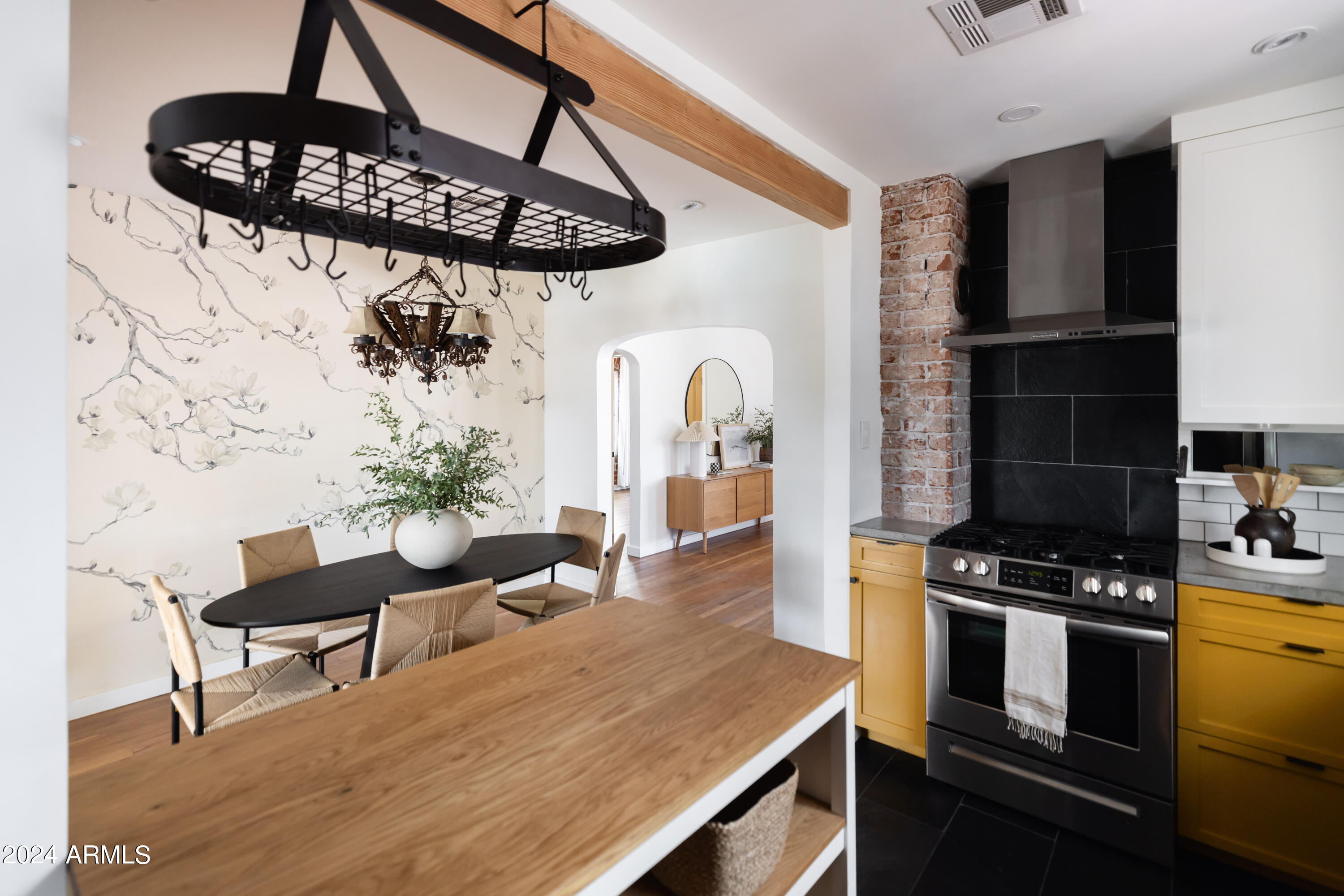 1509 W LYNWOOD Street