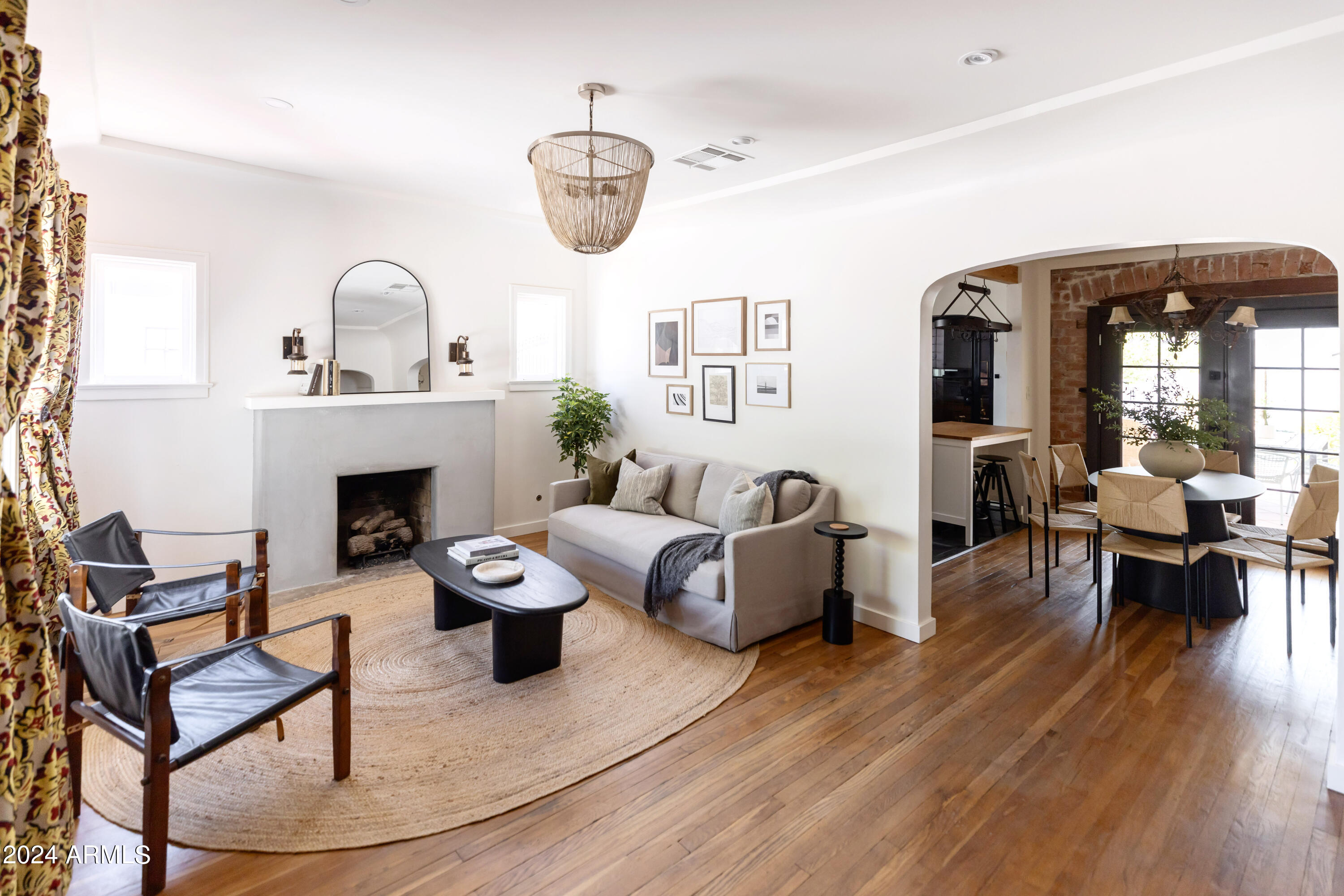 1509 W LYNWOOD Street