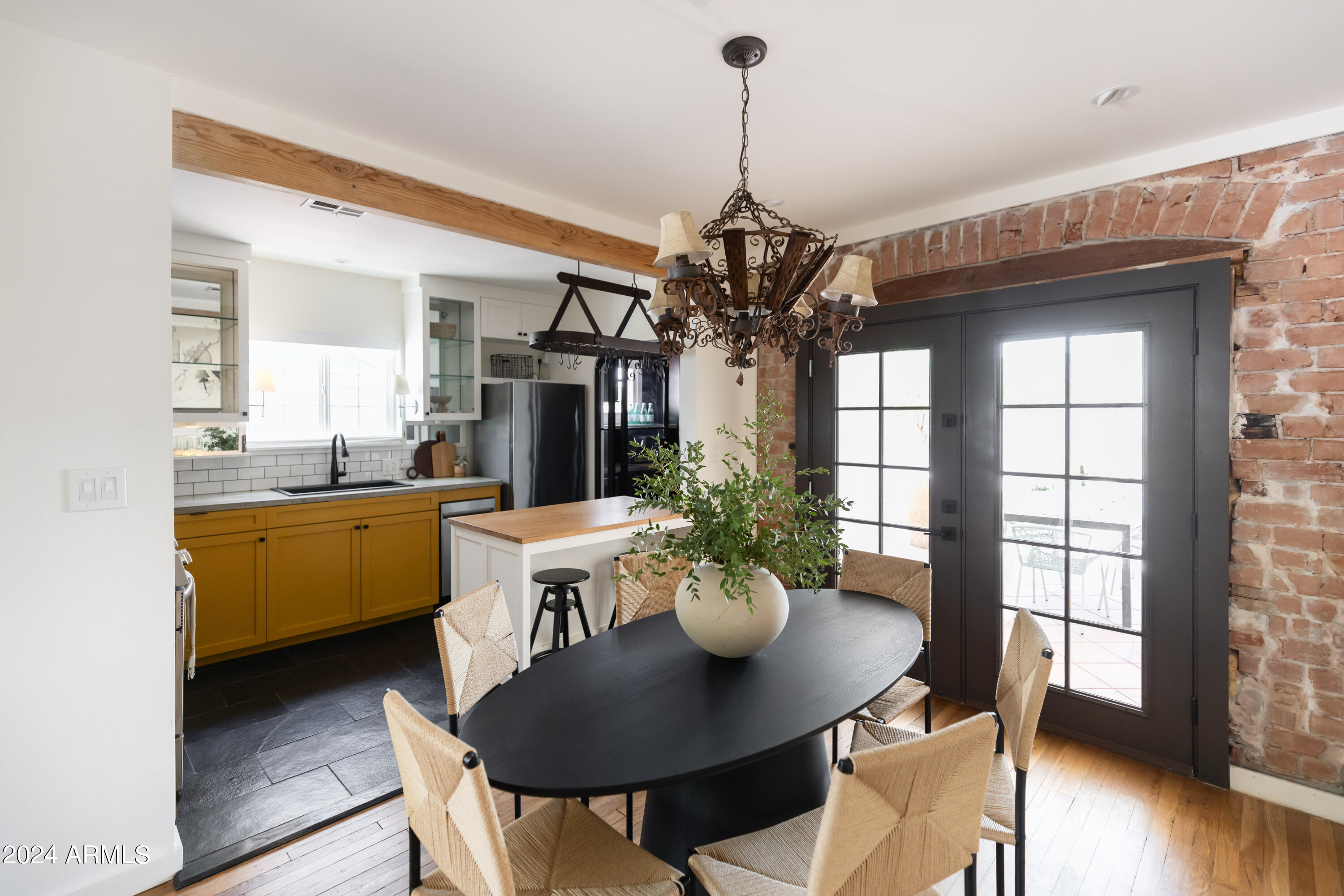 1509 W LYNWOOD Street