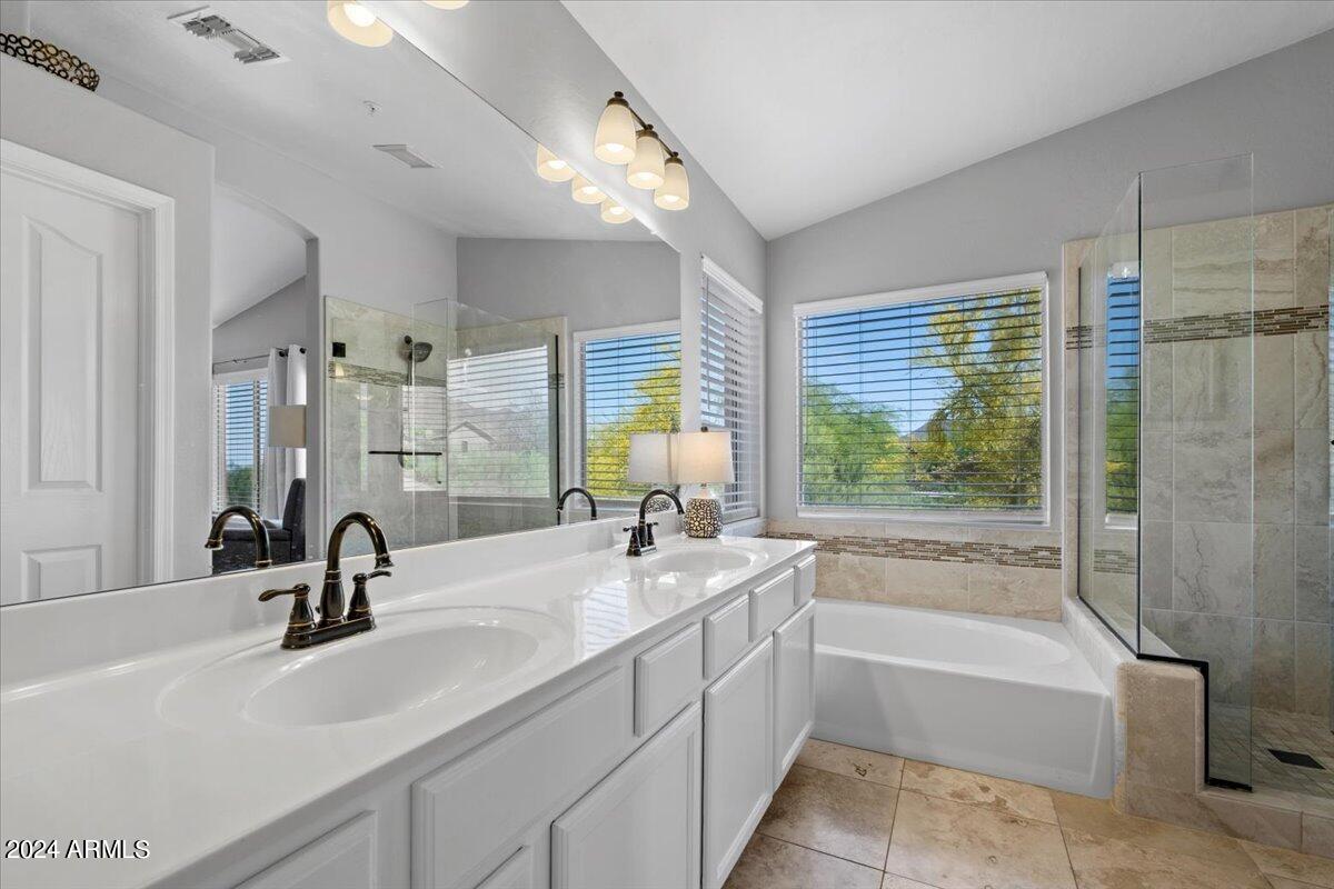 10577 E STAR OF THE DESERT Drive