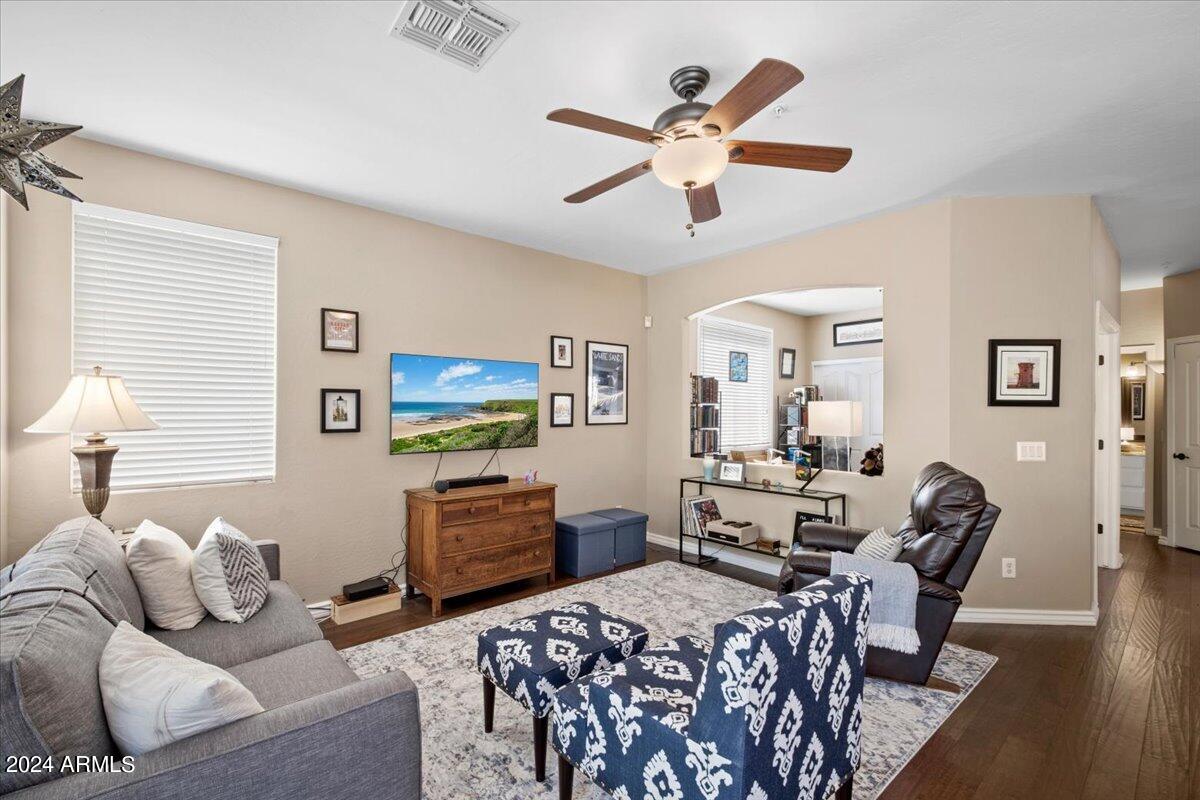 10577 E STAR OF THE DESERT Drive