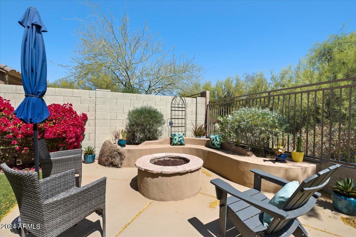 10577 E STAR OF THE DESERT Drive