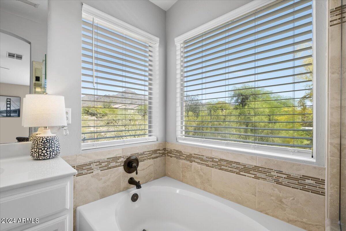 10577 E STAR OF THE DESERT Drive