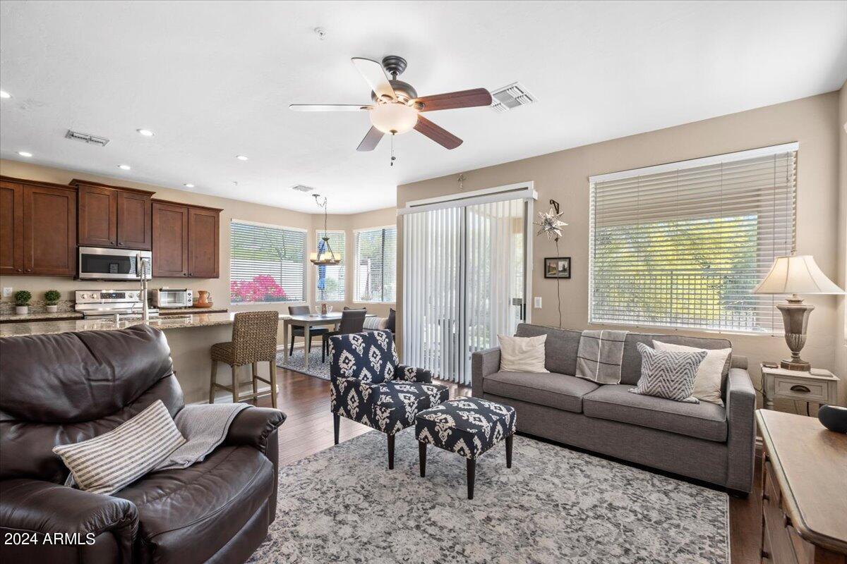 10577 E STAR OF THE DESERT Drive